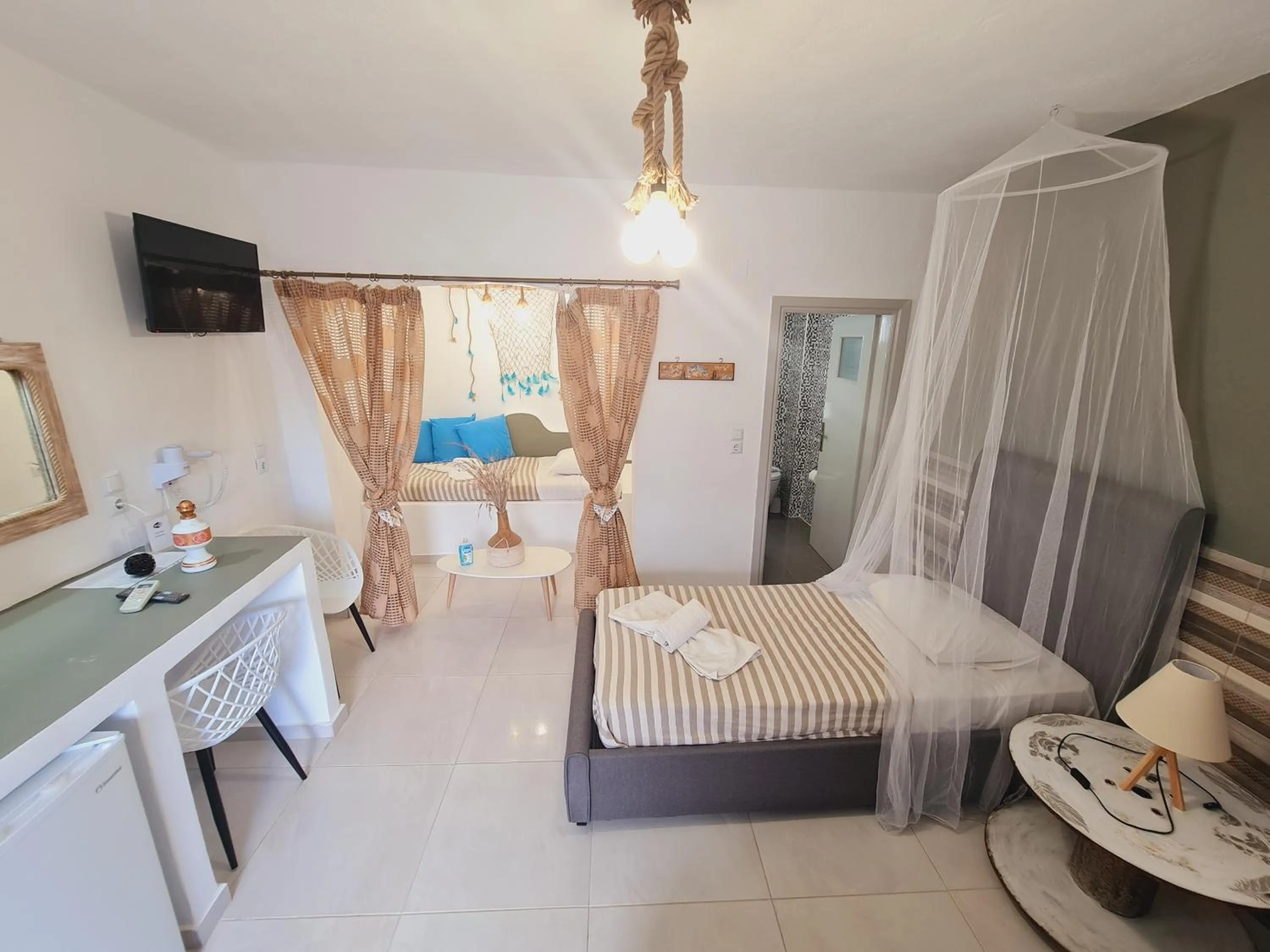 Photo of the whole room, Bed in Villa Anto