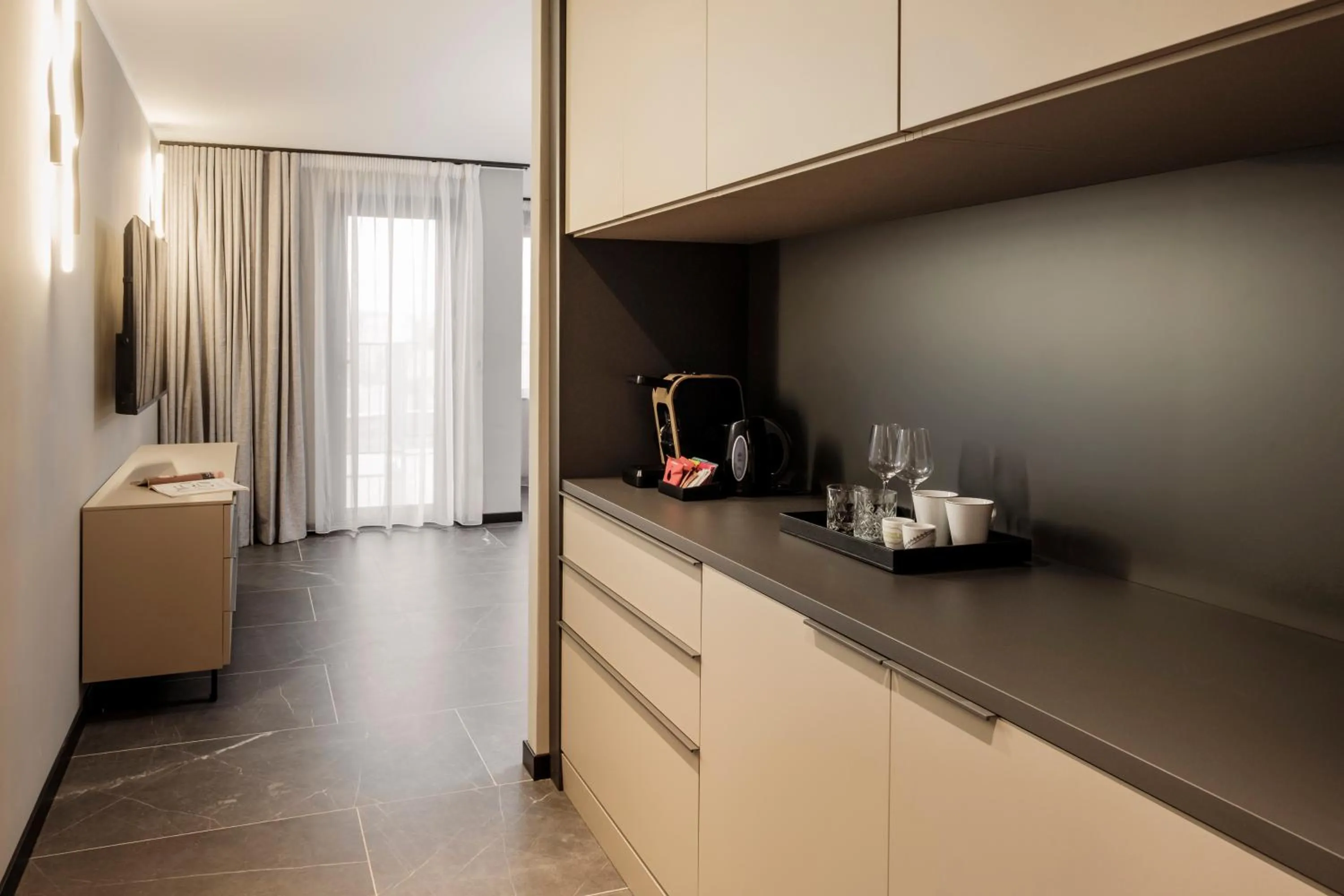 Kitchen or kitchenette in Isabella Suites