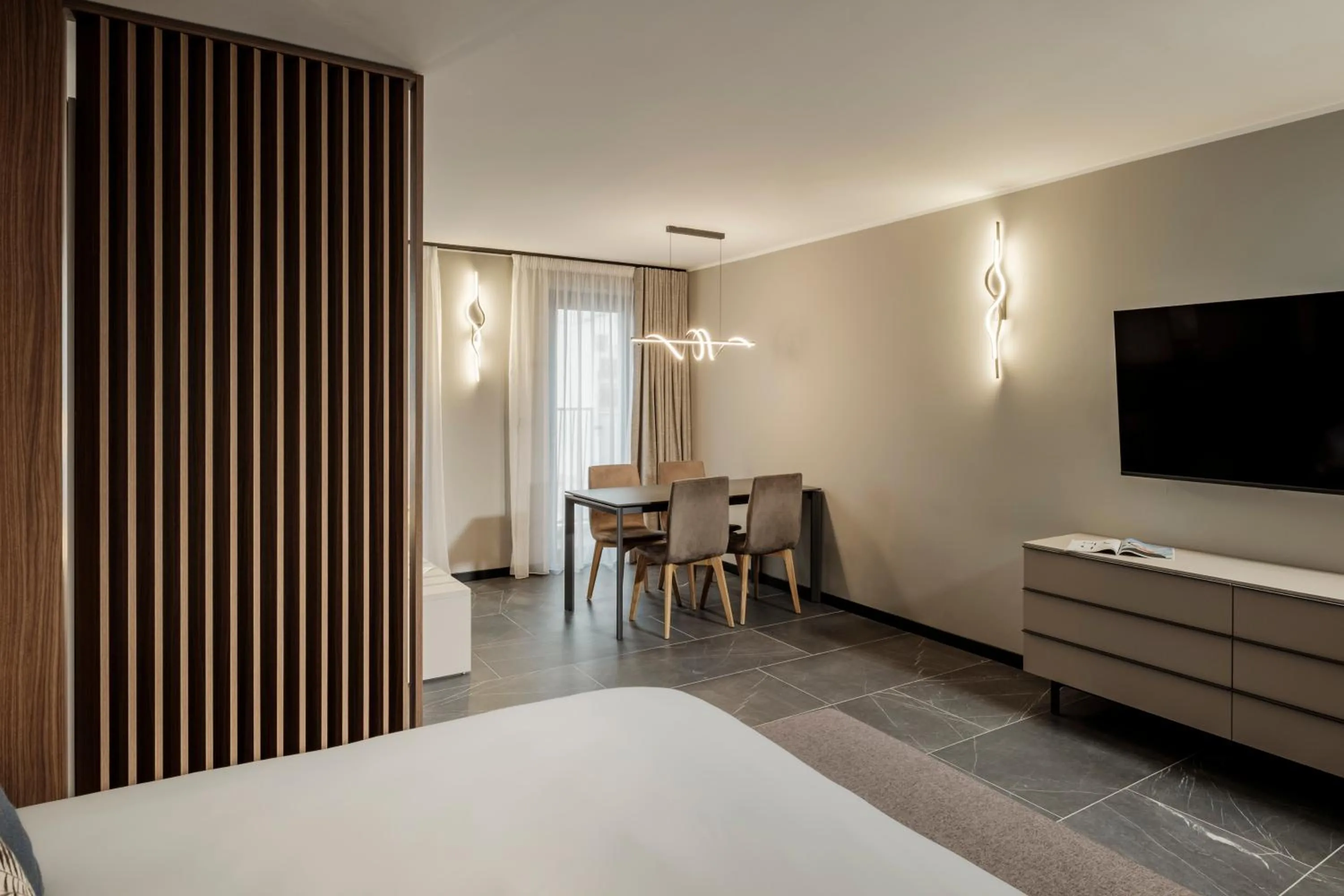 Bedroom, Bed in Isabella Suites