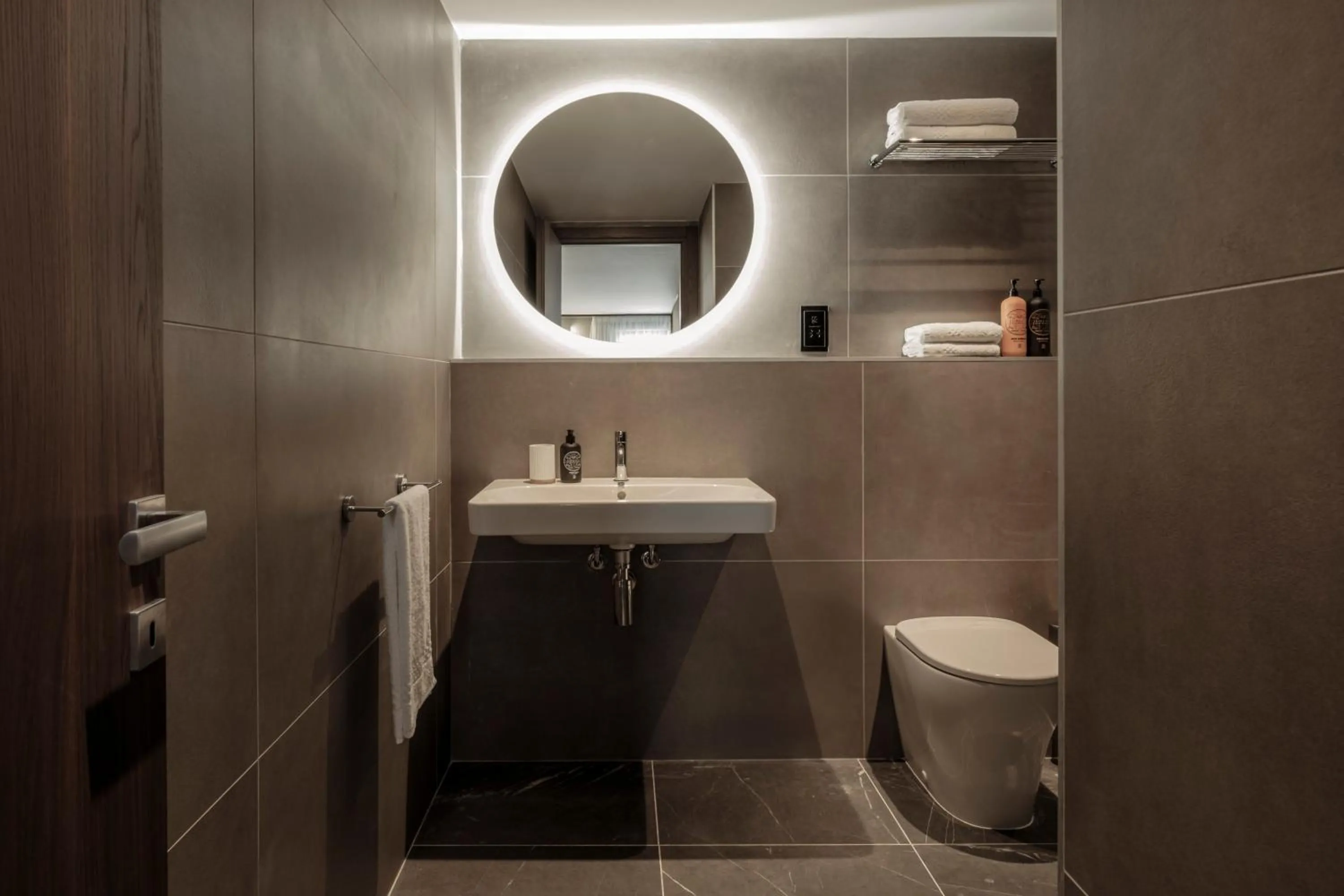 Bathroom in Isabella Suites