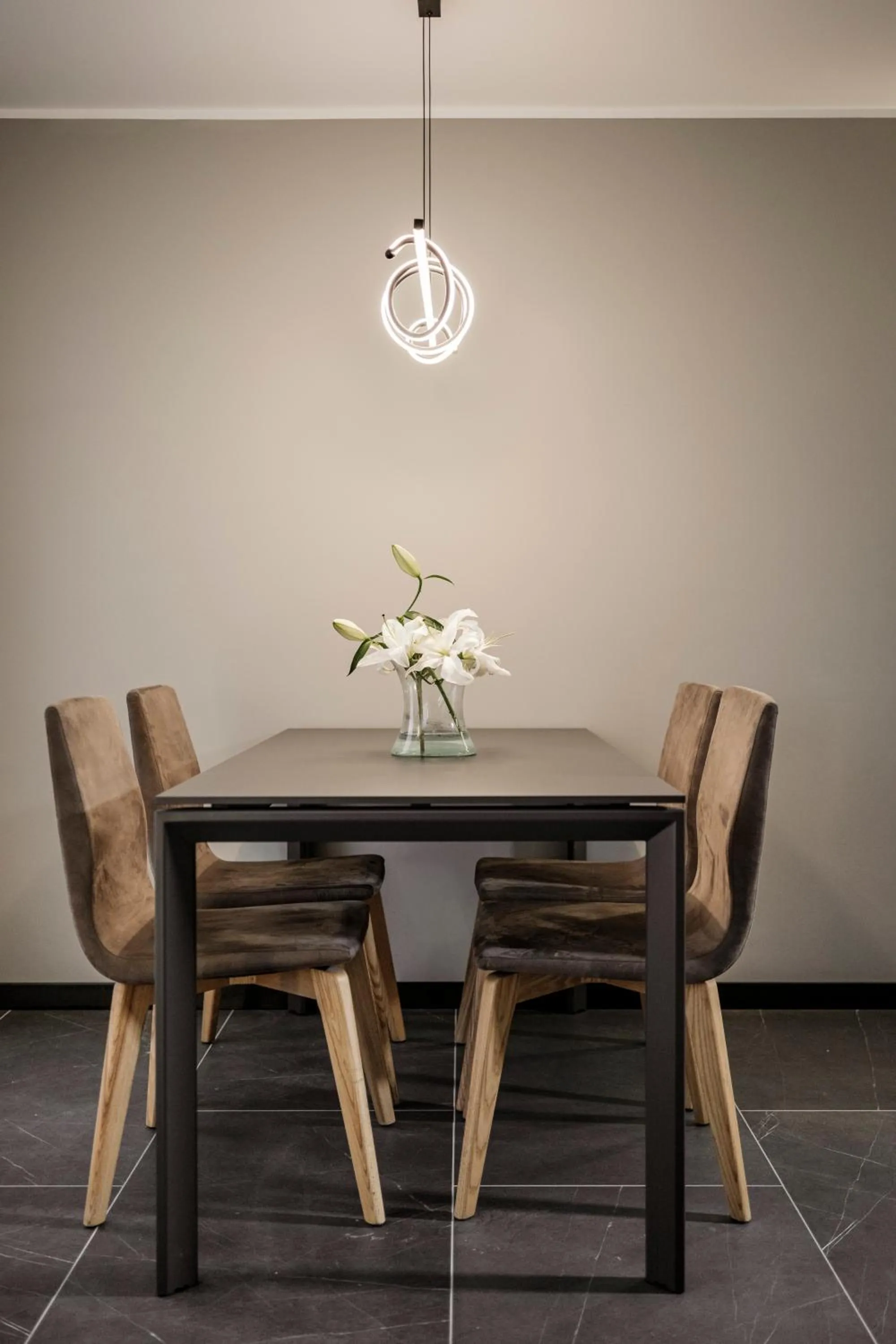 Dining area in Isabella Suites