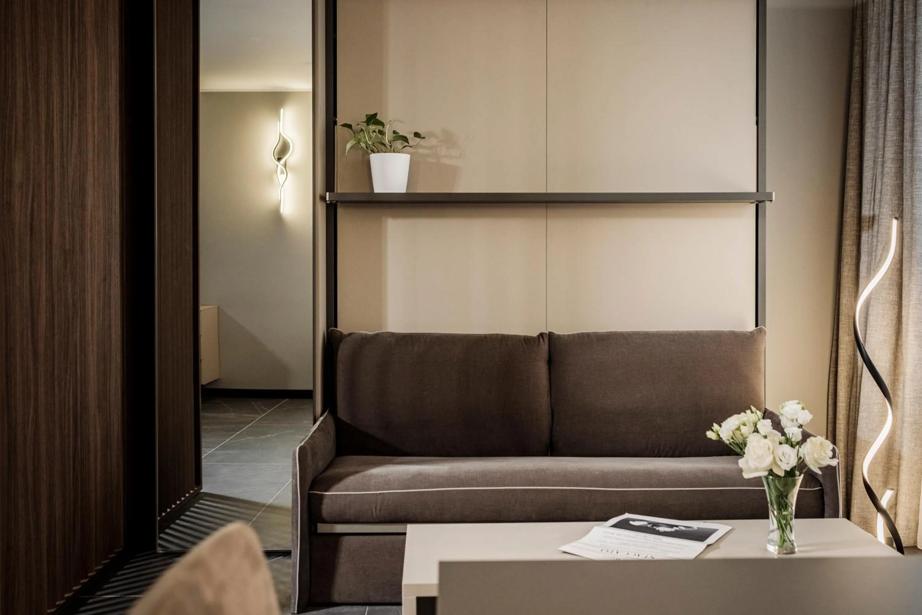 Seating area in Isabella Suites