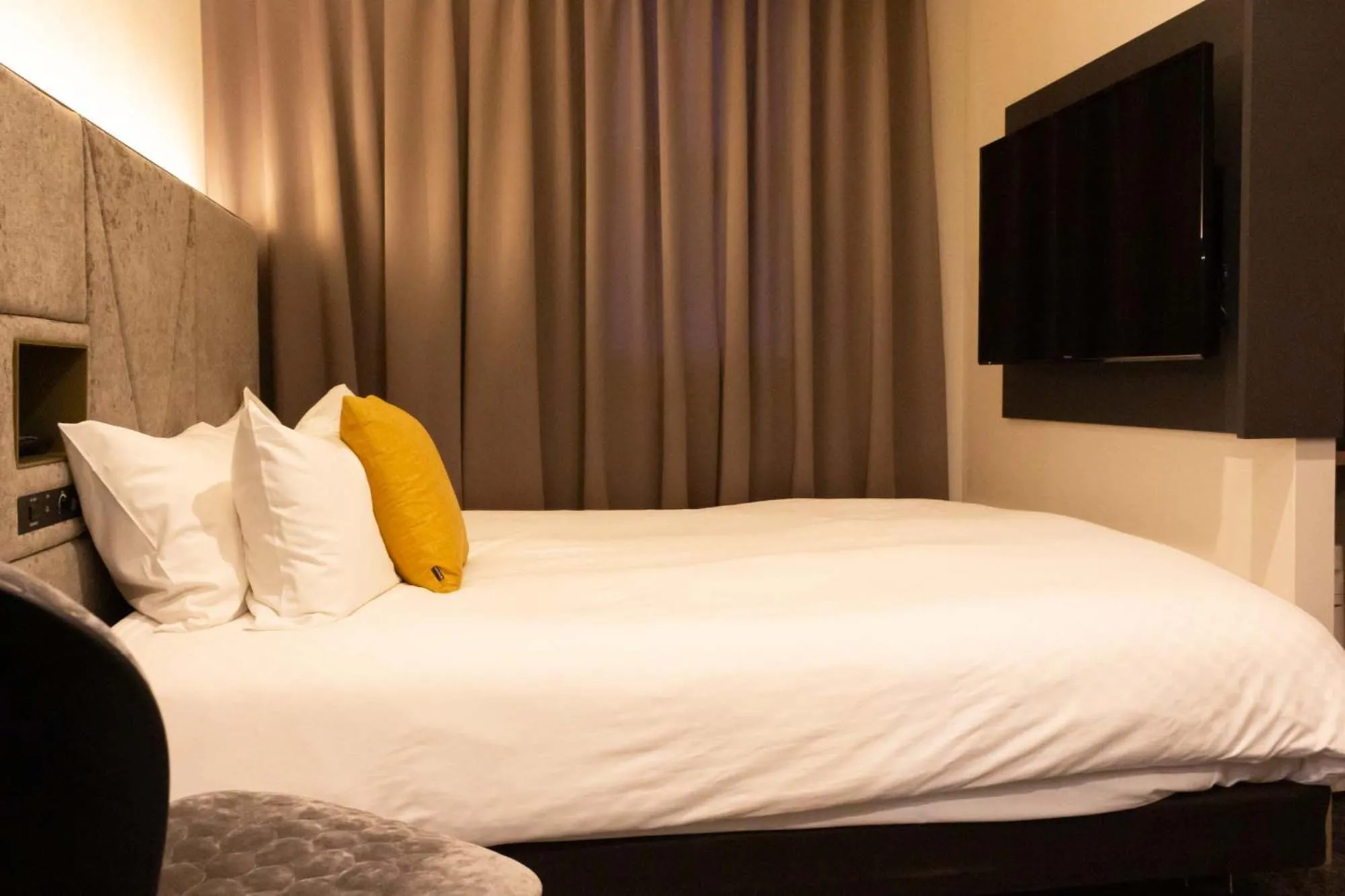 Bed in Hotel Massimo Mishima