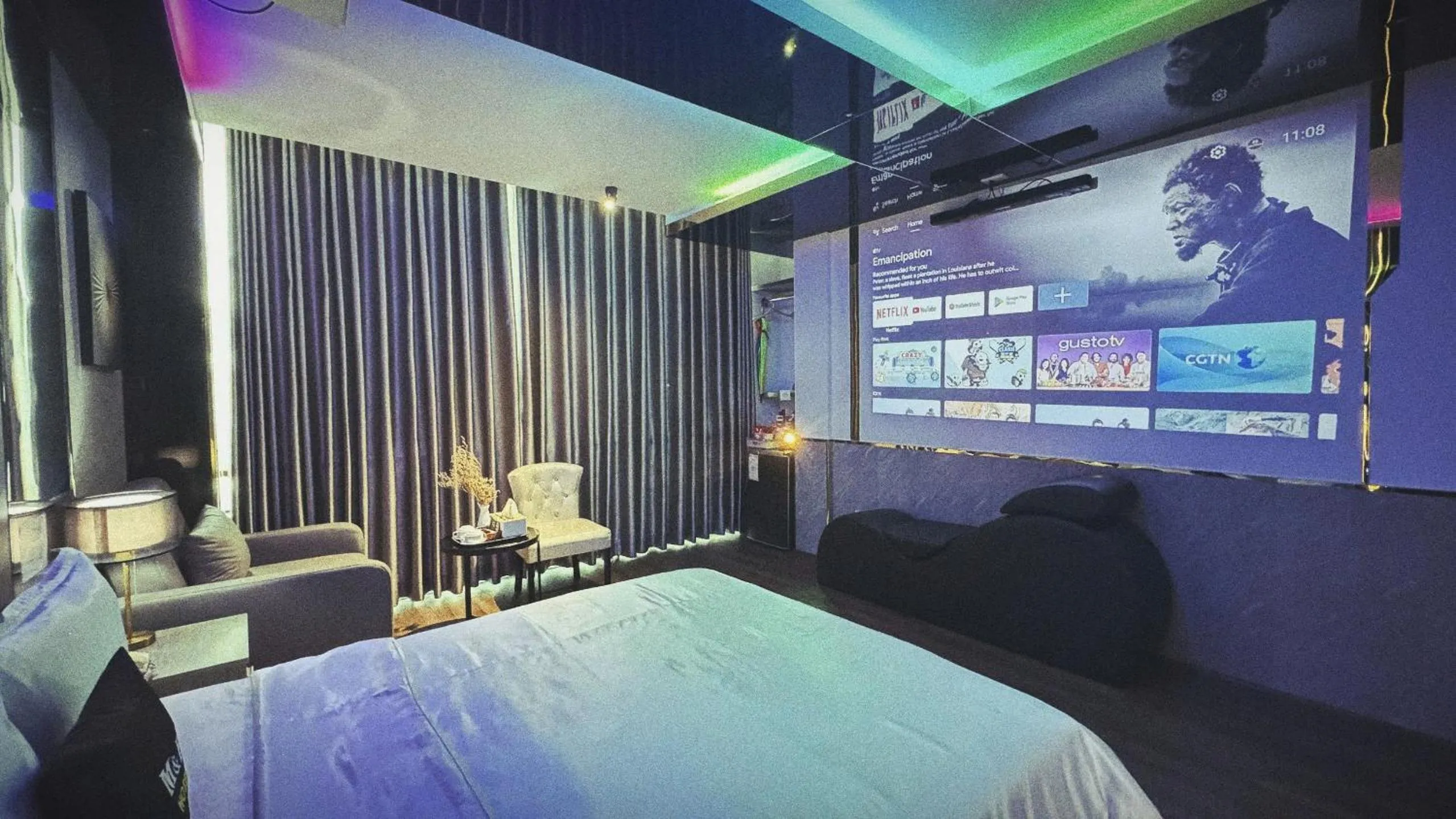 TV and multimedia, Bed in M&H Hotel