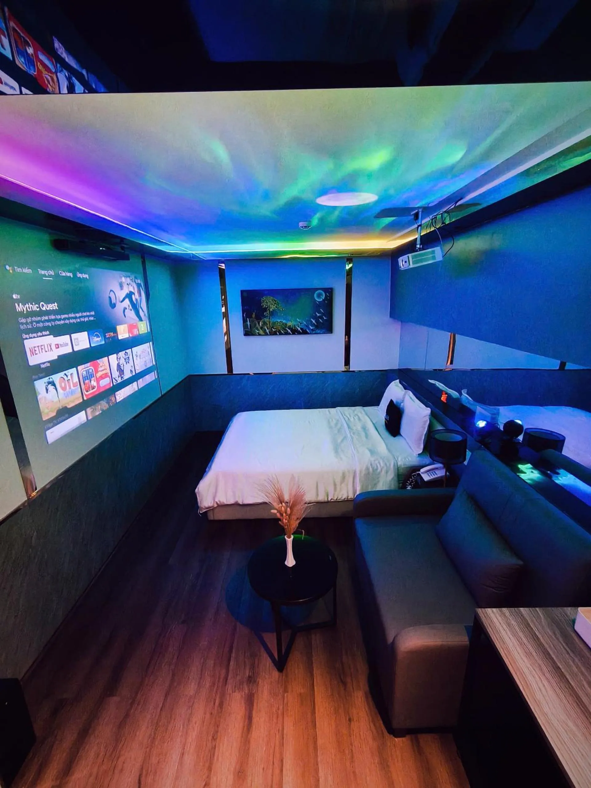 Photo of the whole room, Bed in M&H Hotel