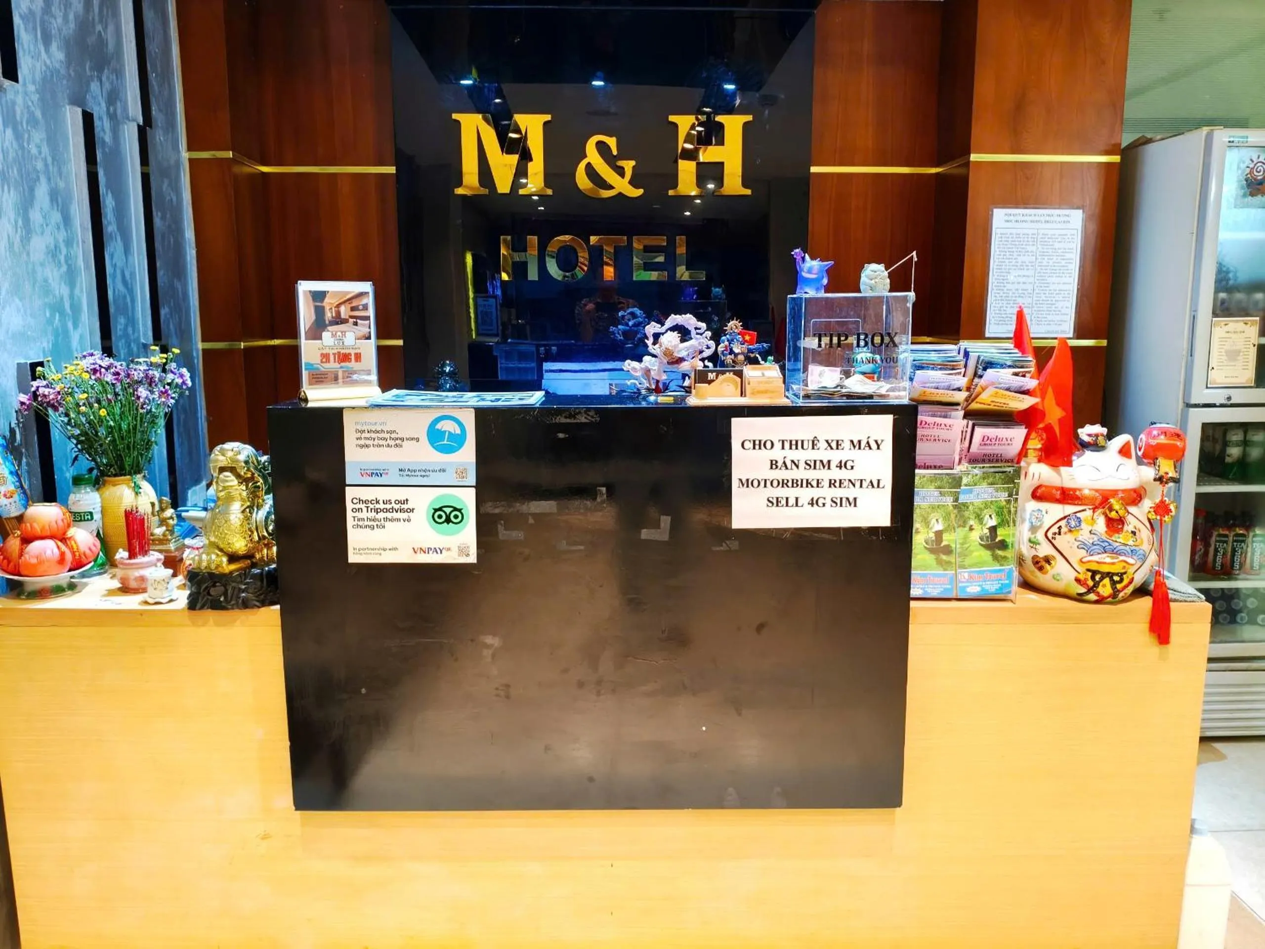 Lobby or reception in M&H Hotel