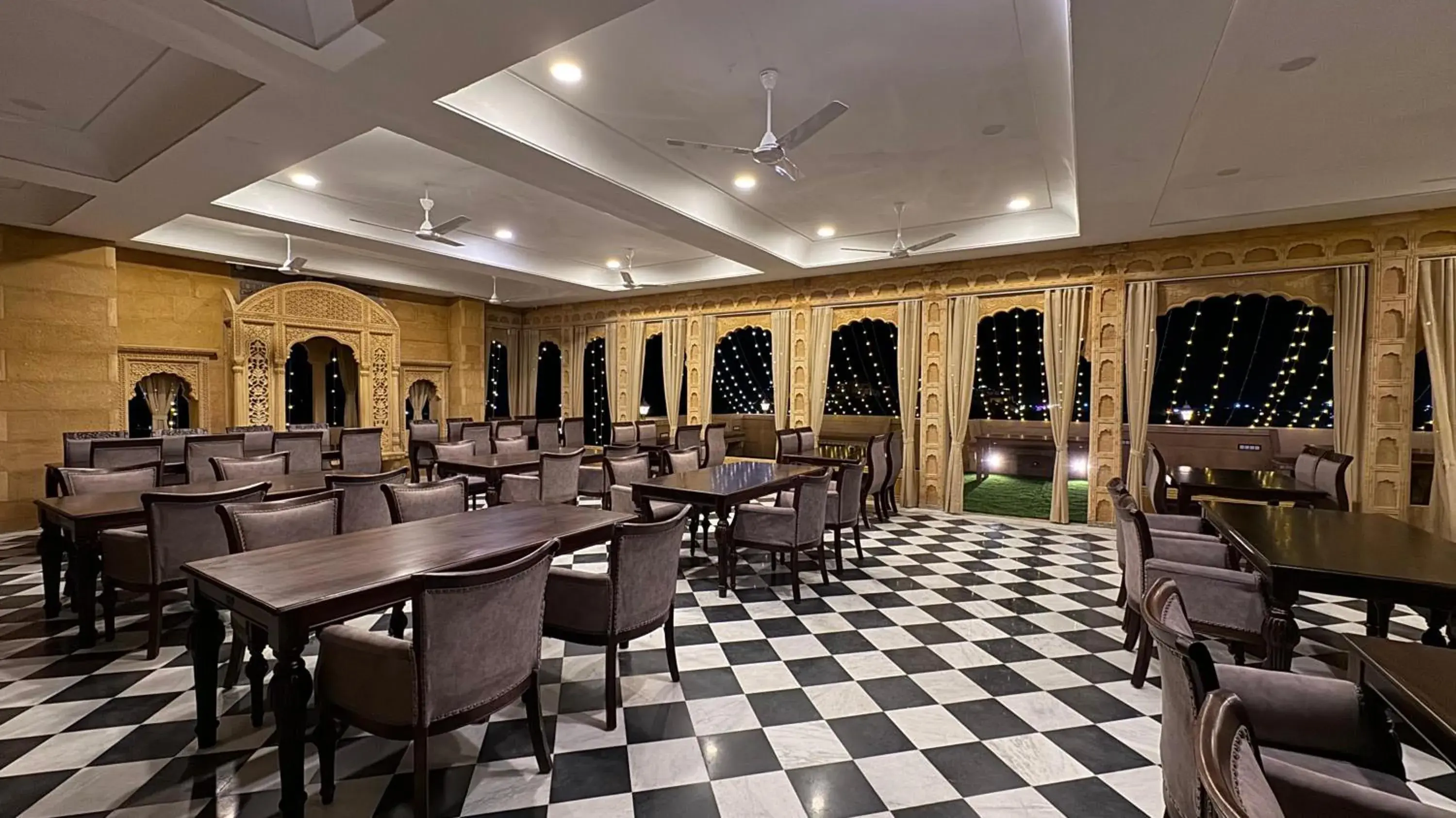 Restaurant/places to eat in Hotel Durjay Garh Restaurant/places to eat in Hotel Durjay Garh