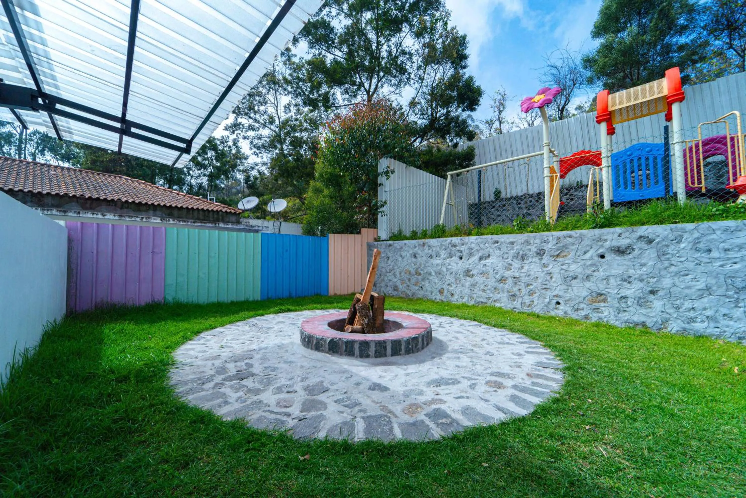 fireplace in Treebo Tranquil Heights With Scenic View