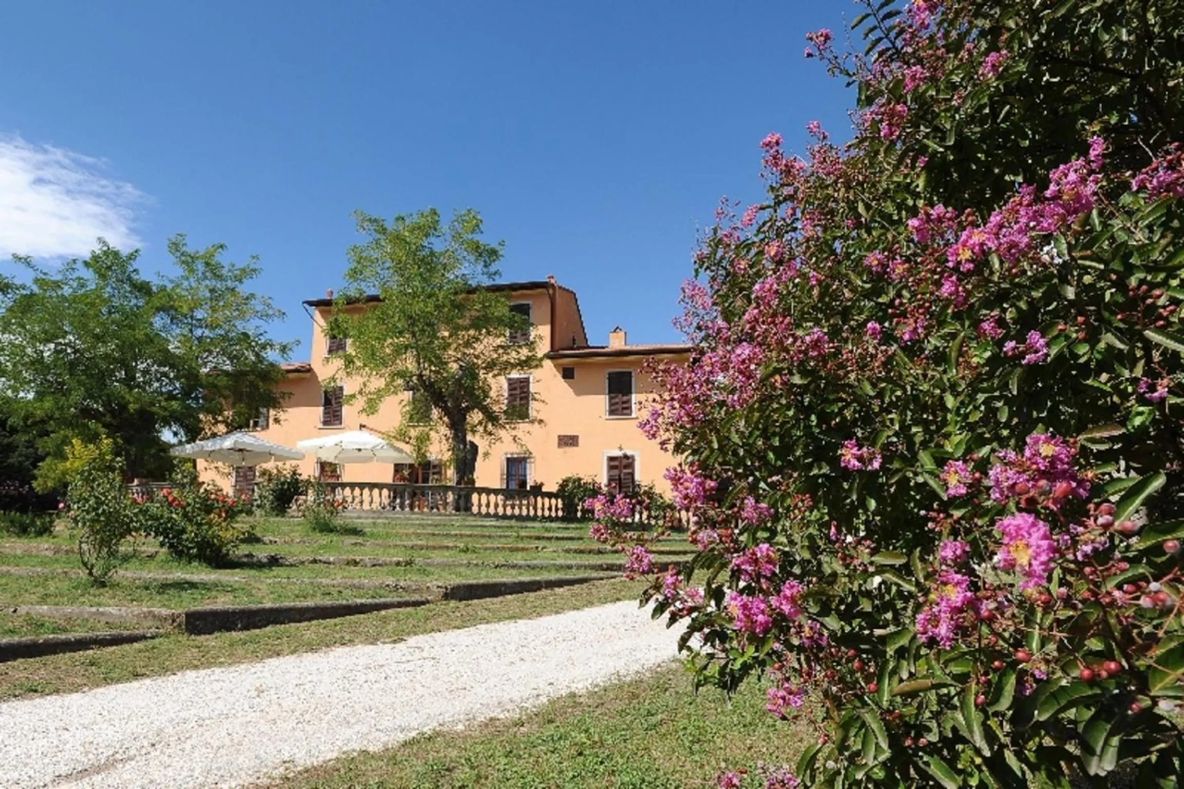 Facade/entrance in Villa Boldrini b&b