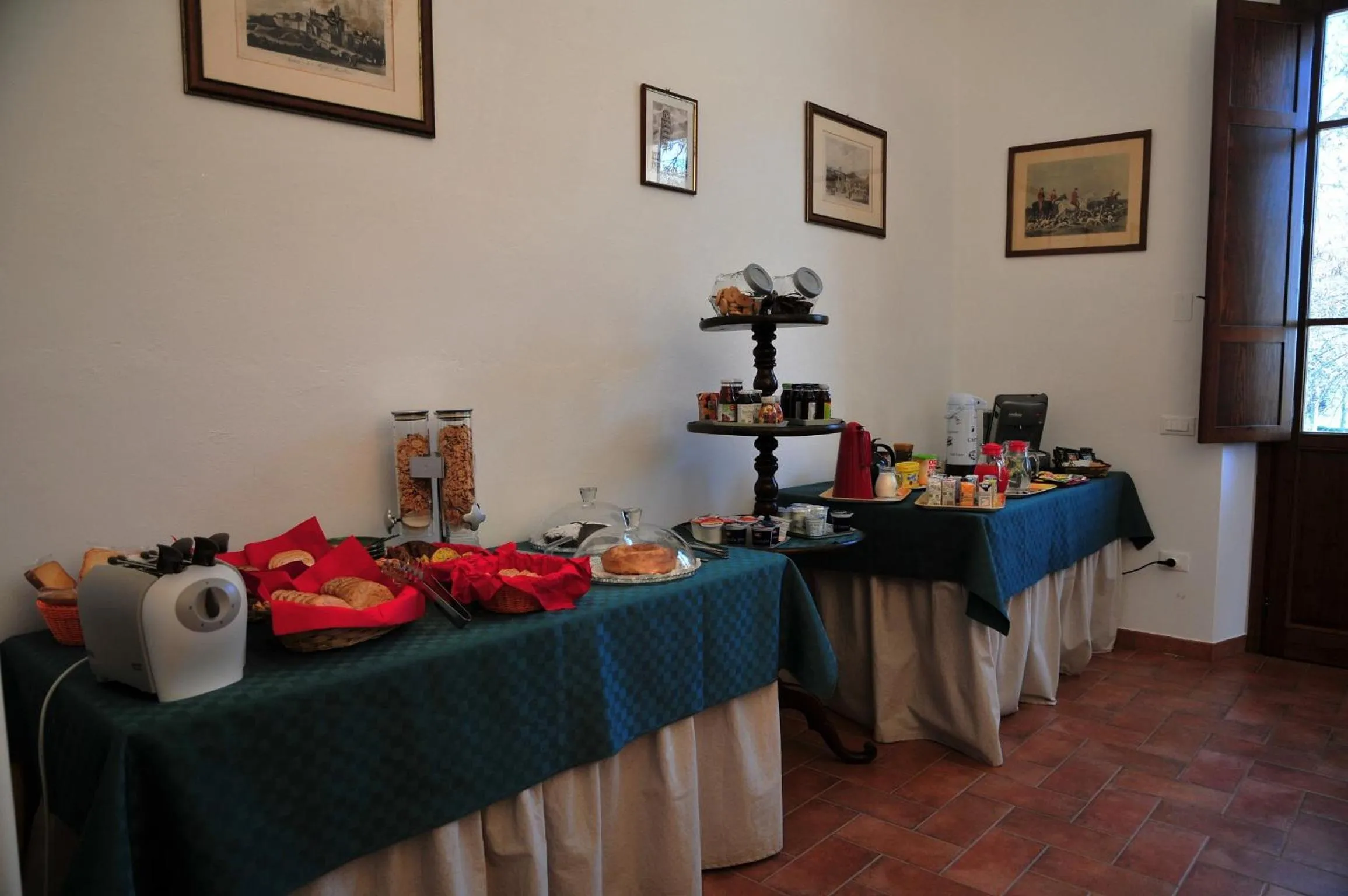 Continental breakfast in Villa Boldrini b&b