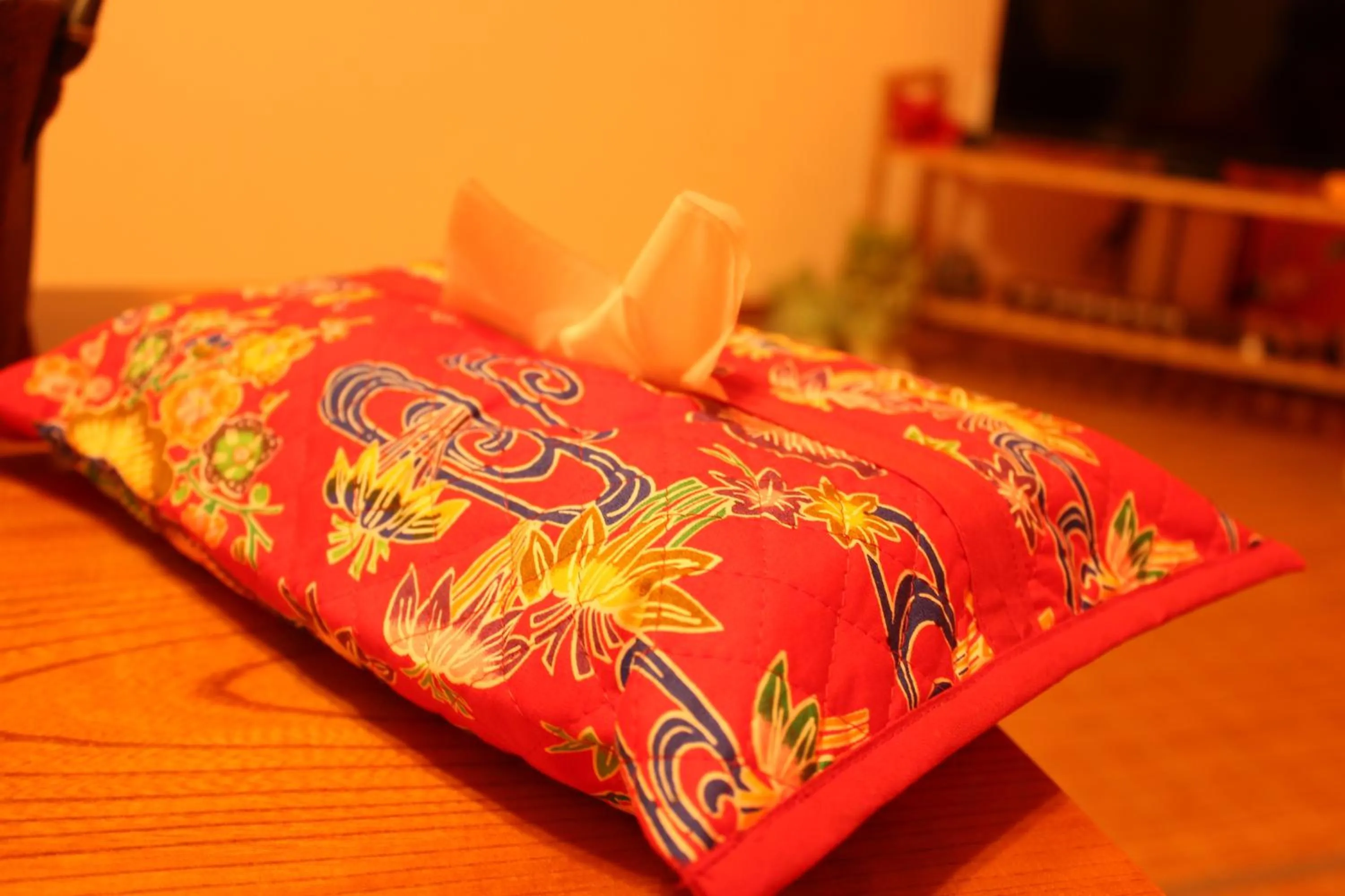 Decorative detail, Bed in Okinawa Minshuku Kariyushi