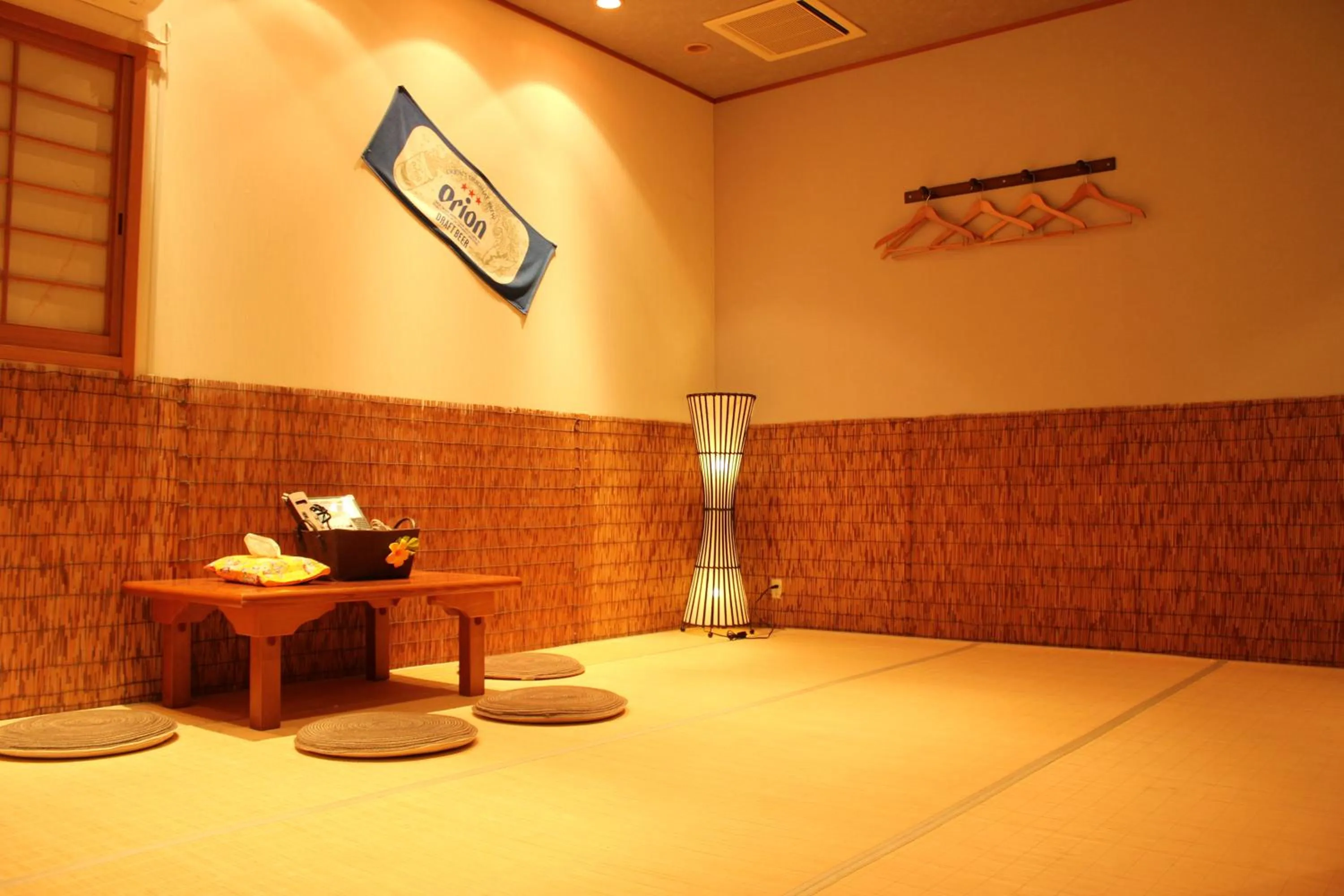 Photo of the whole room in Okinawa Minshuku Kariyushi
