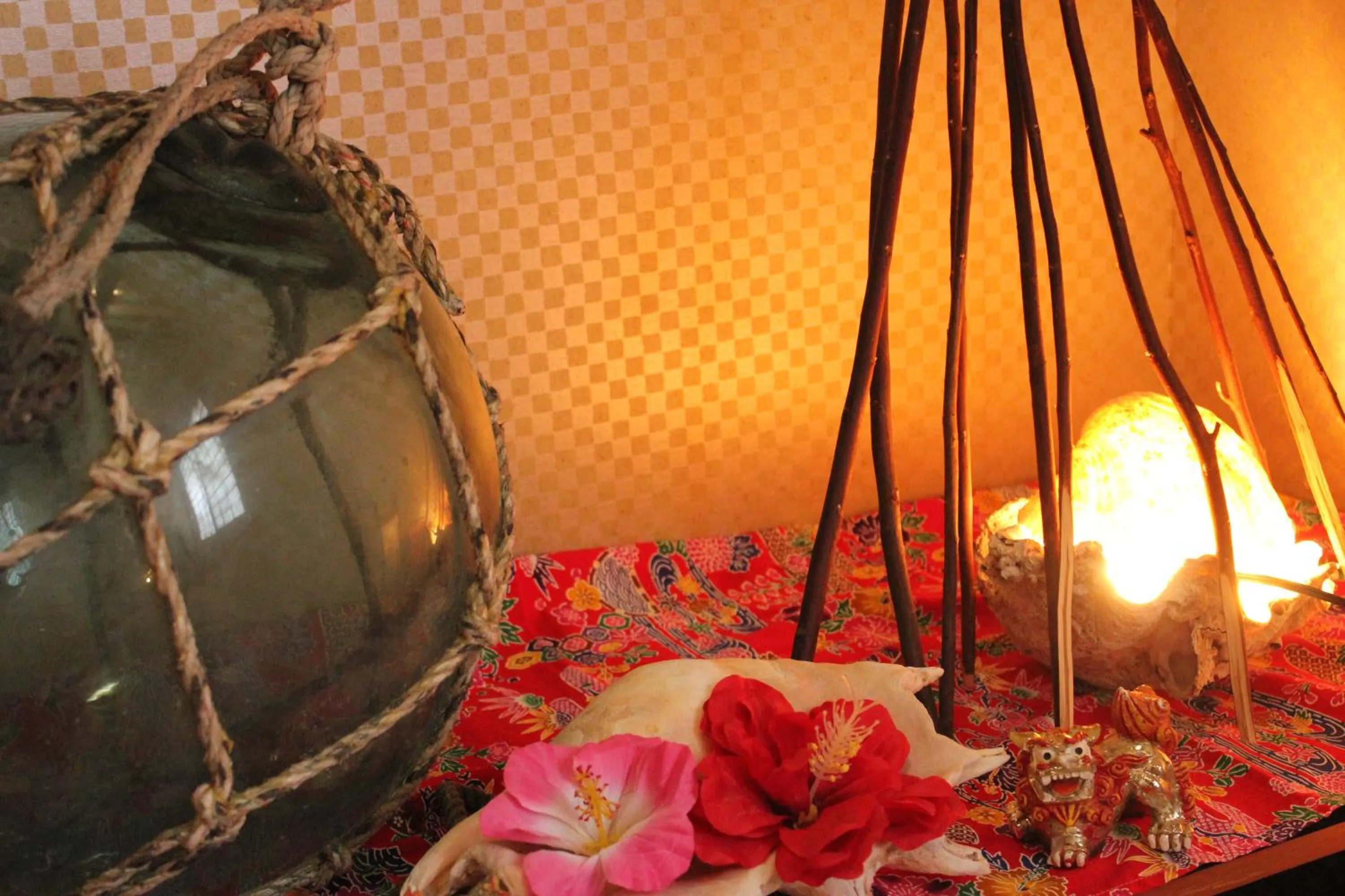 Decorative detail in Okinawa Minshuku Kariyushi