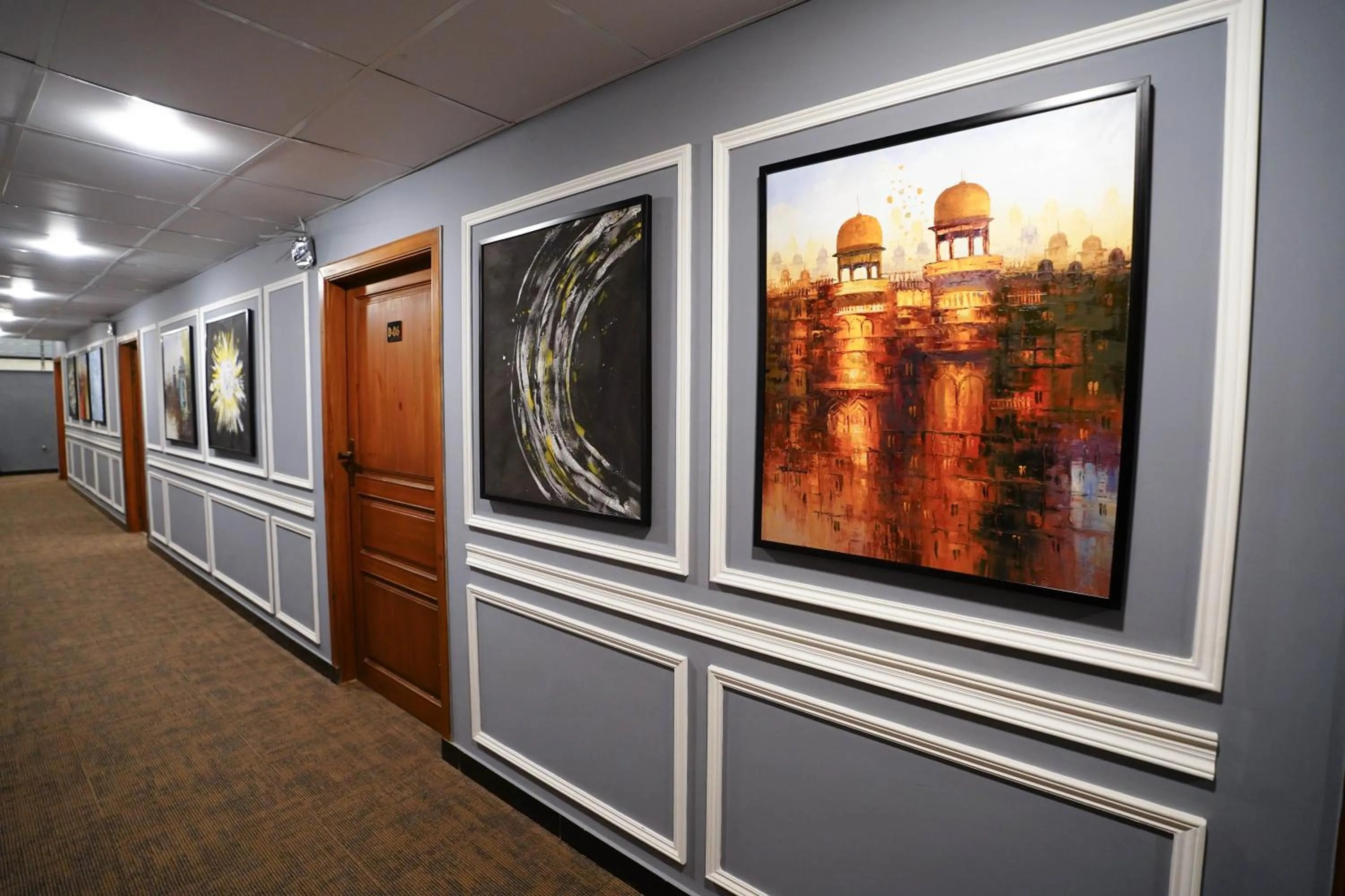 Decorative detail in Luxvill Hotel