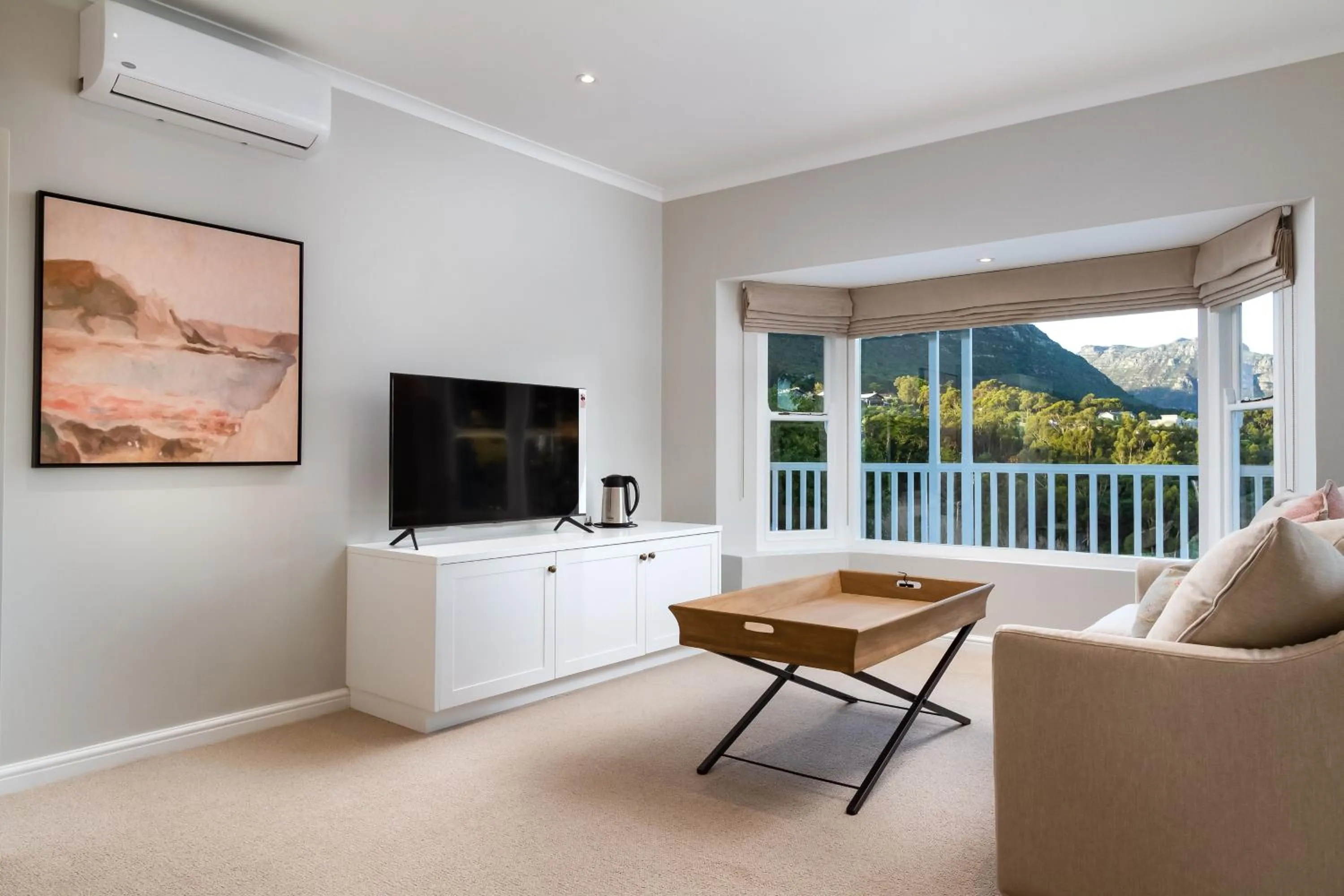 TV and multimedia in Bay Haven Collection, Hout Bay