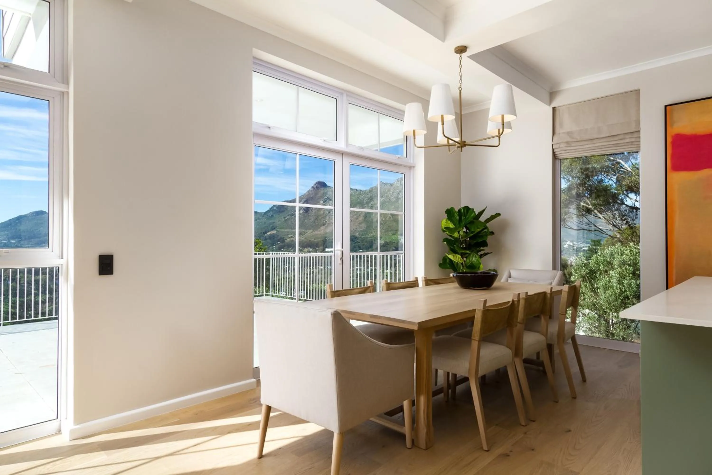 Dining area in Bay Haven Collection, Hout Bay