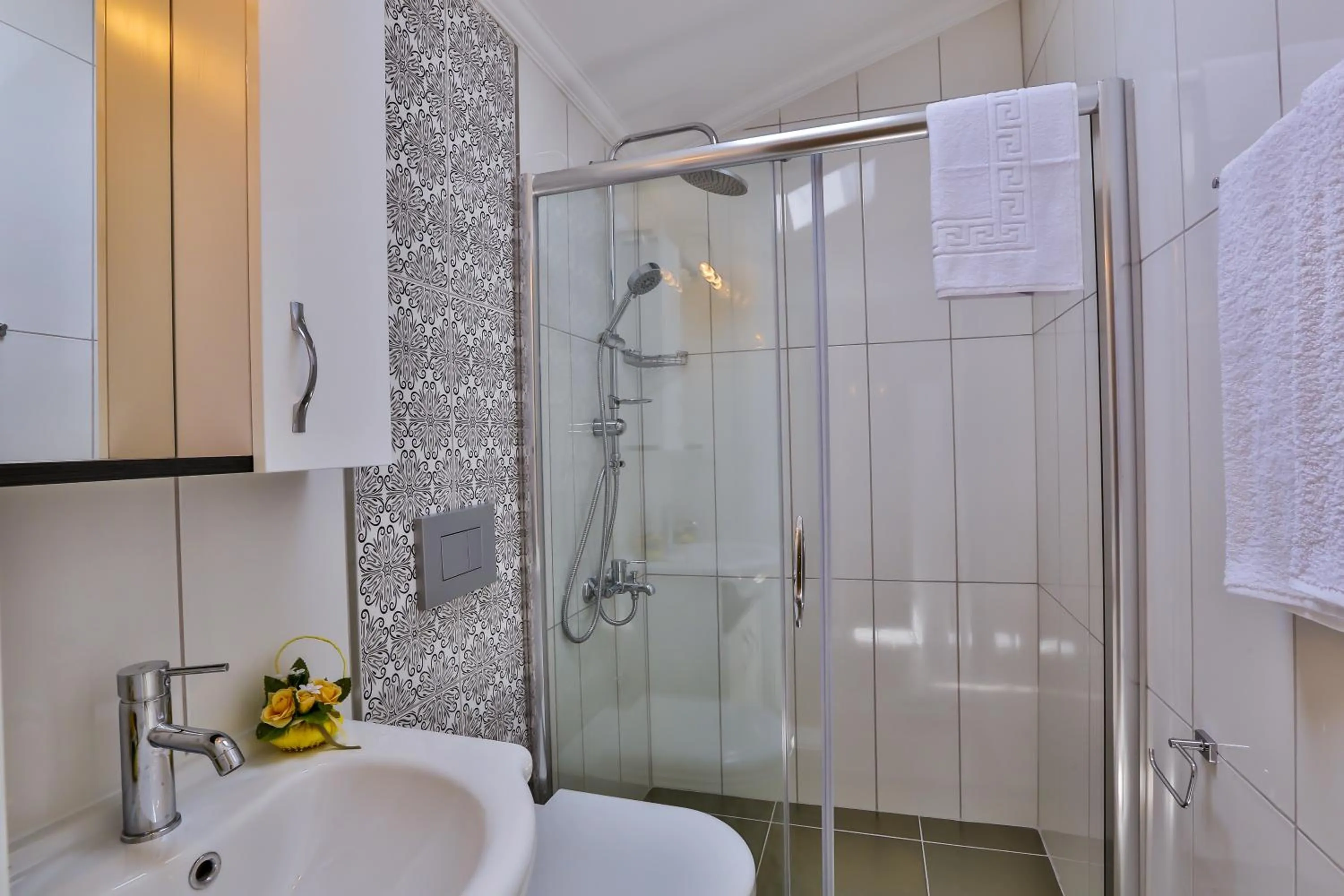 Shower in Bossa Nova Apart Hotel