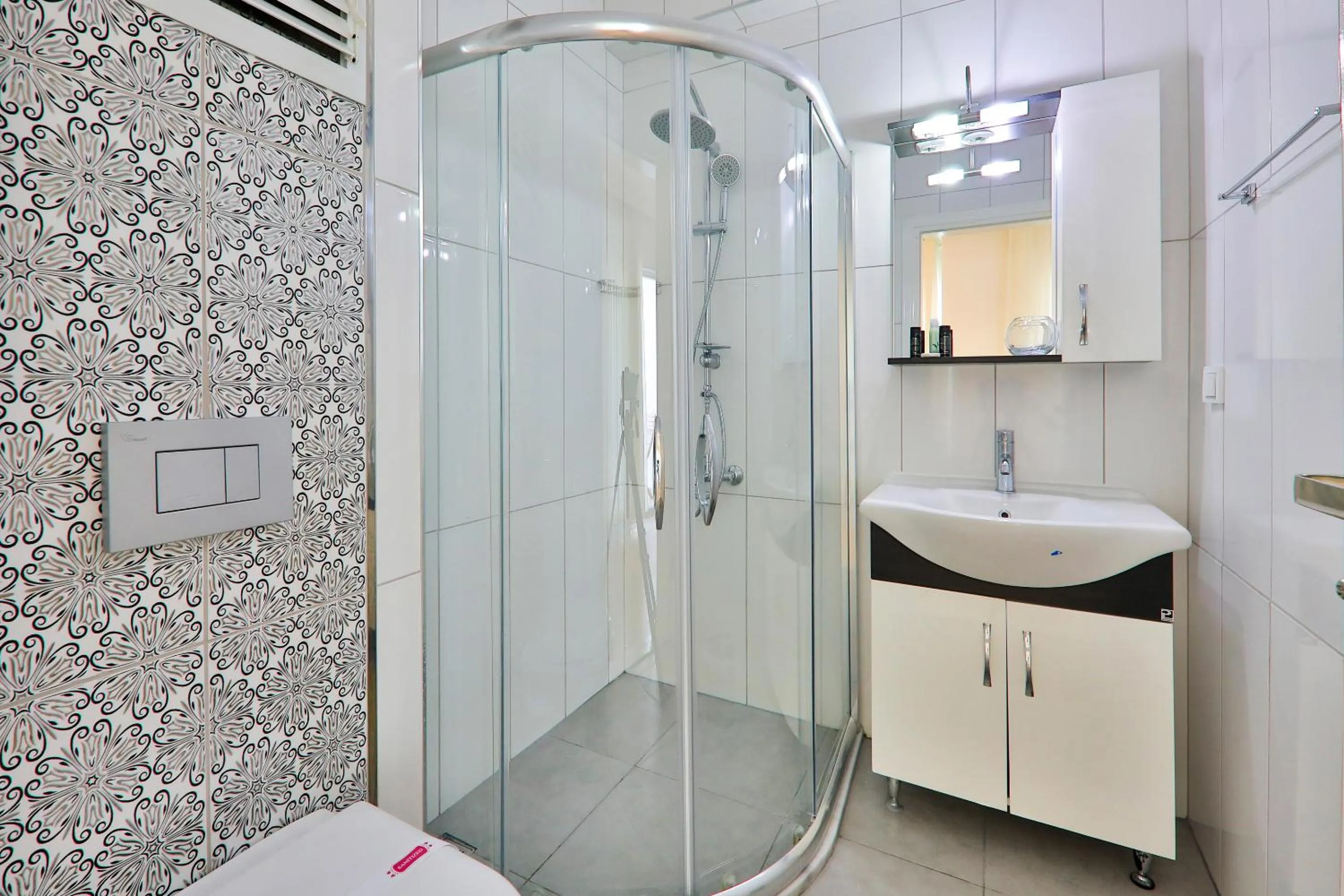 Shower in Bossa Nova Apart Hotel