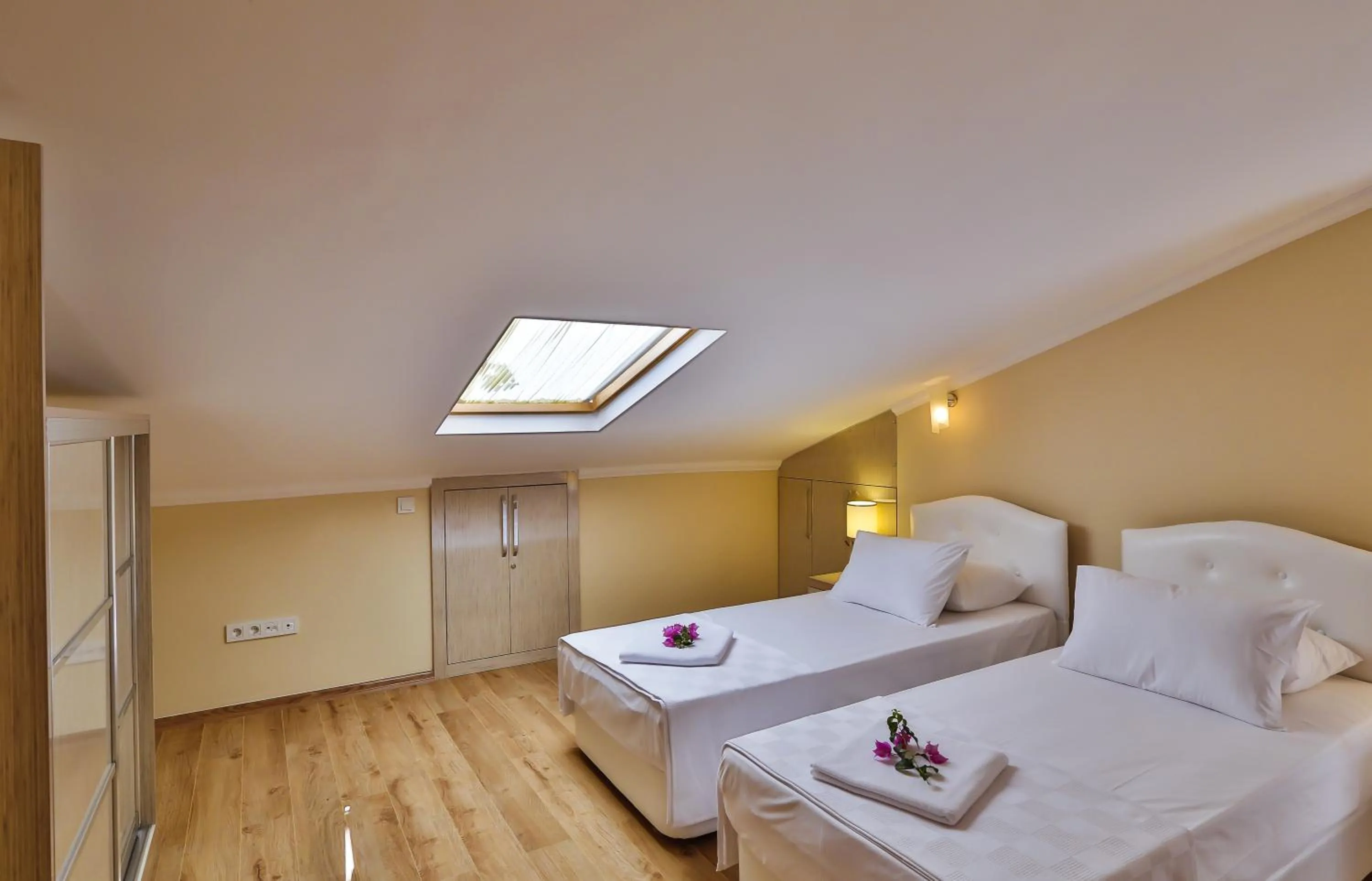 Decorative detail, Bed in Bossa Nova Apart Hotel