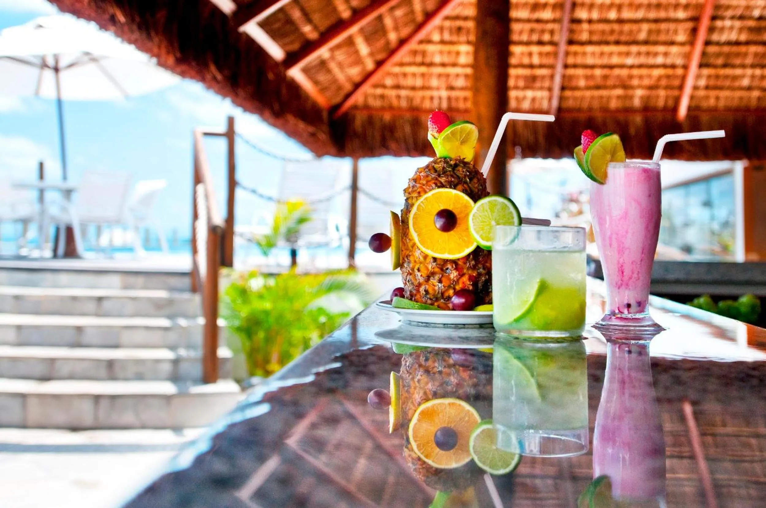 Drinks in Pontalmar Praia Hotel