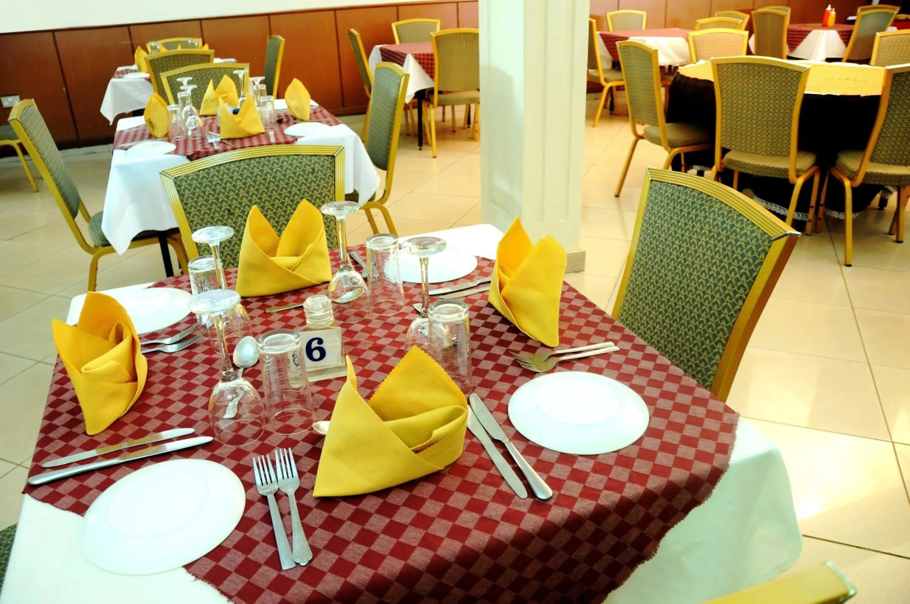 Restaurant/places to eat in Emerald Hotel Kampala