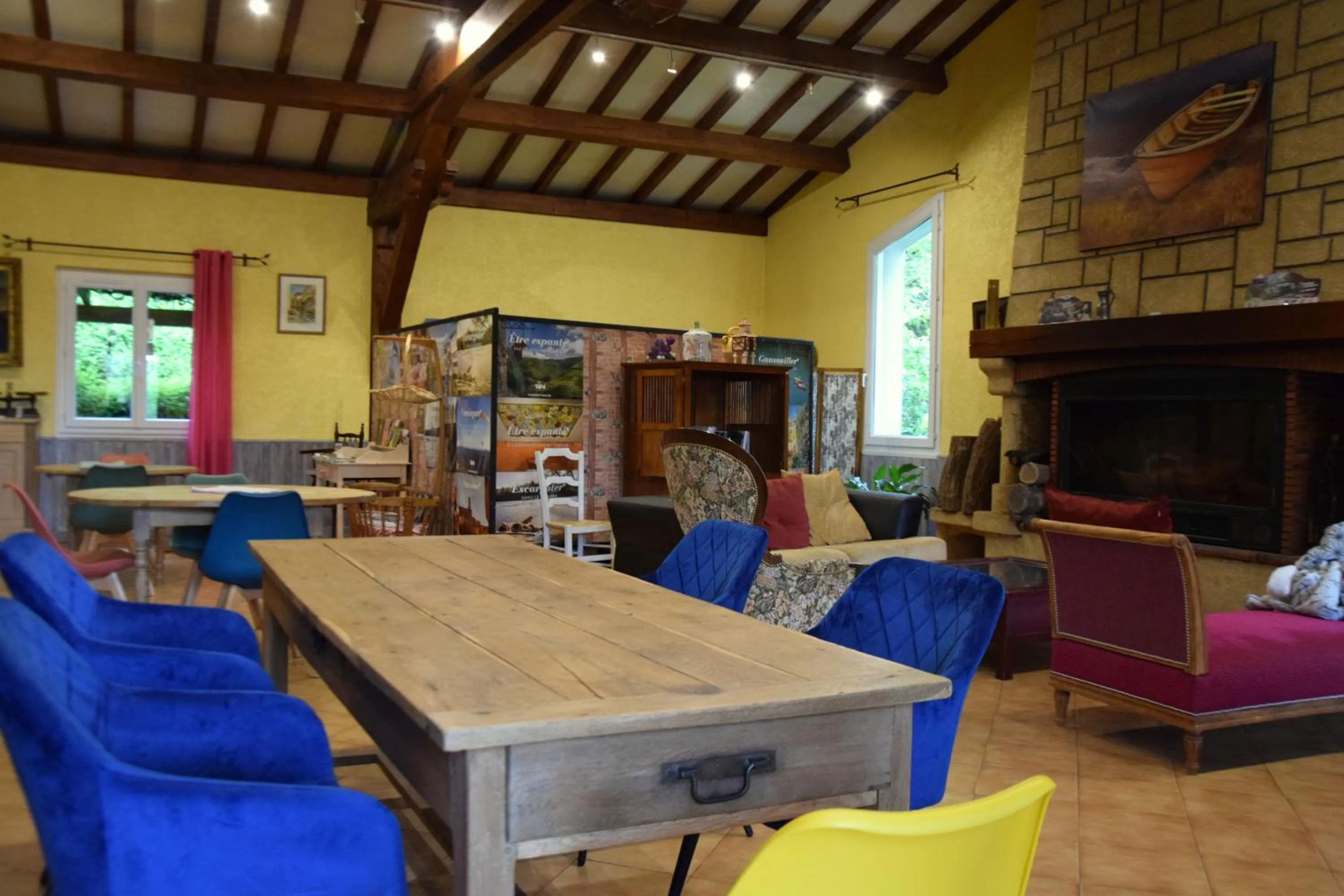 Living room in Chambres d'Hôtes L'Orée des Bois