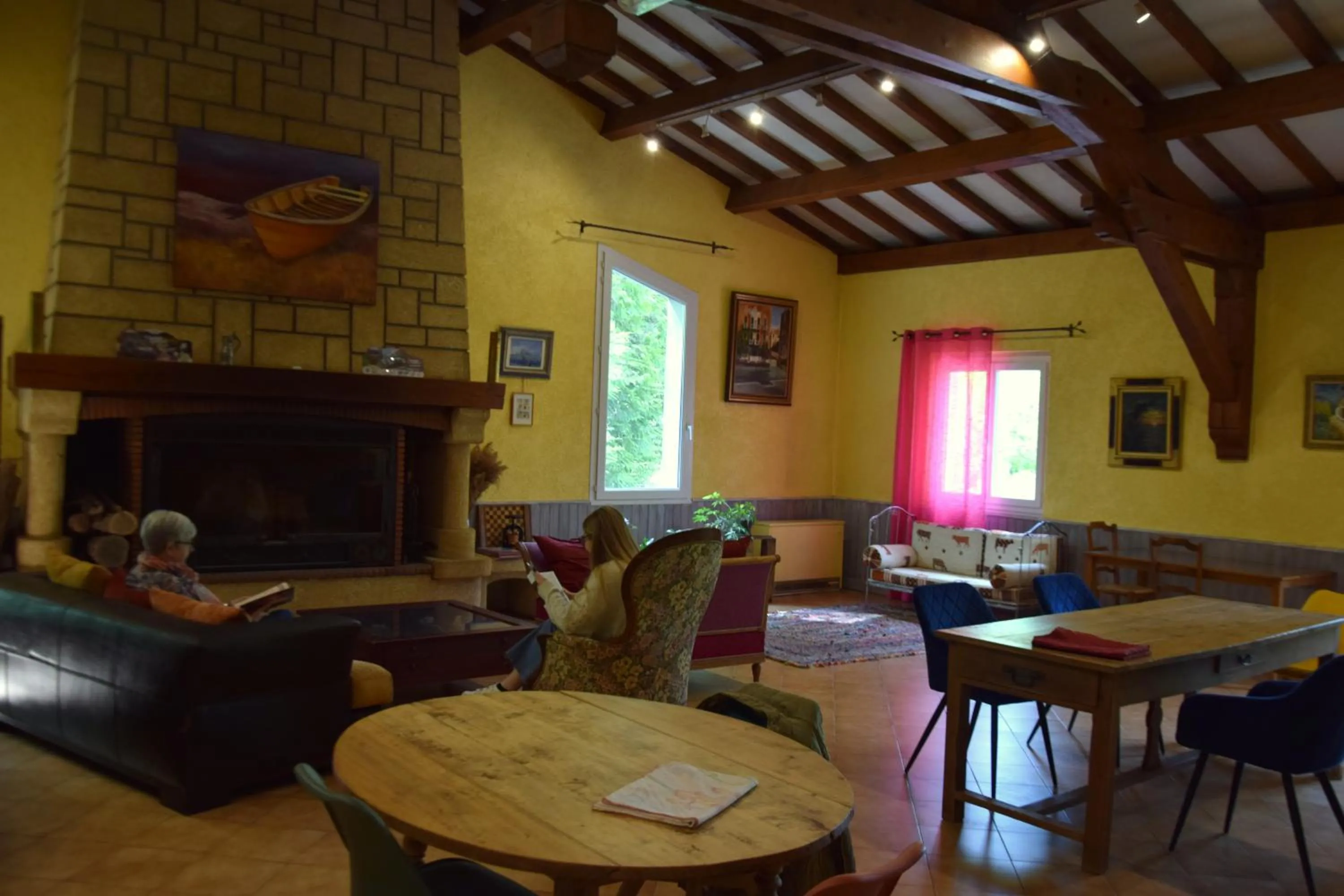 Living room in Chambres d'Hôtes L'Orée des Bois