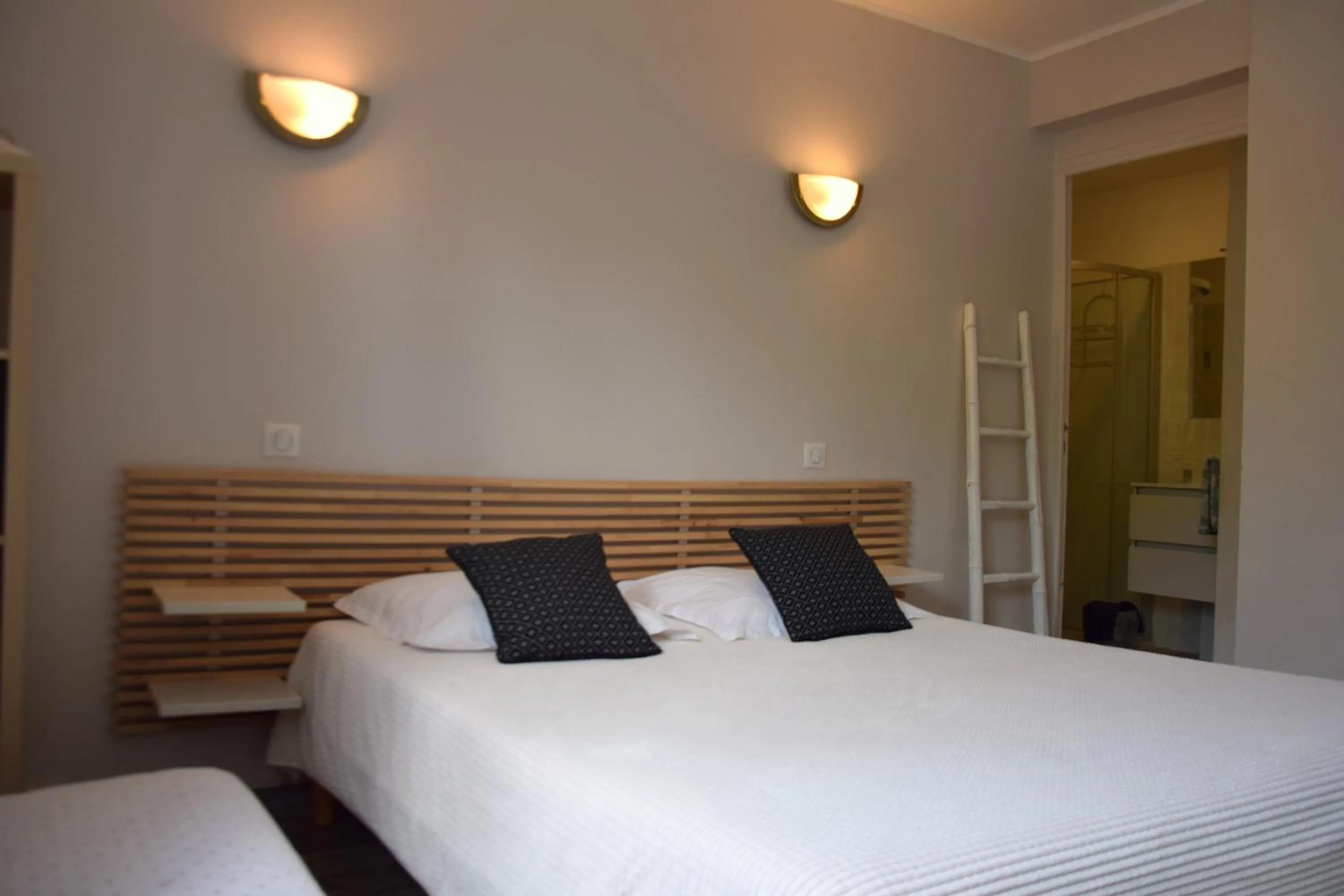 Photo of the whole room, Bed in Chambres d'Hôtes L'Orée des Bois