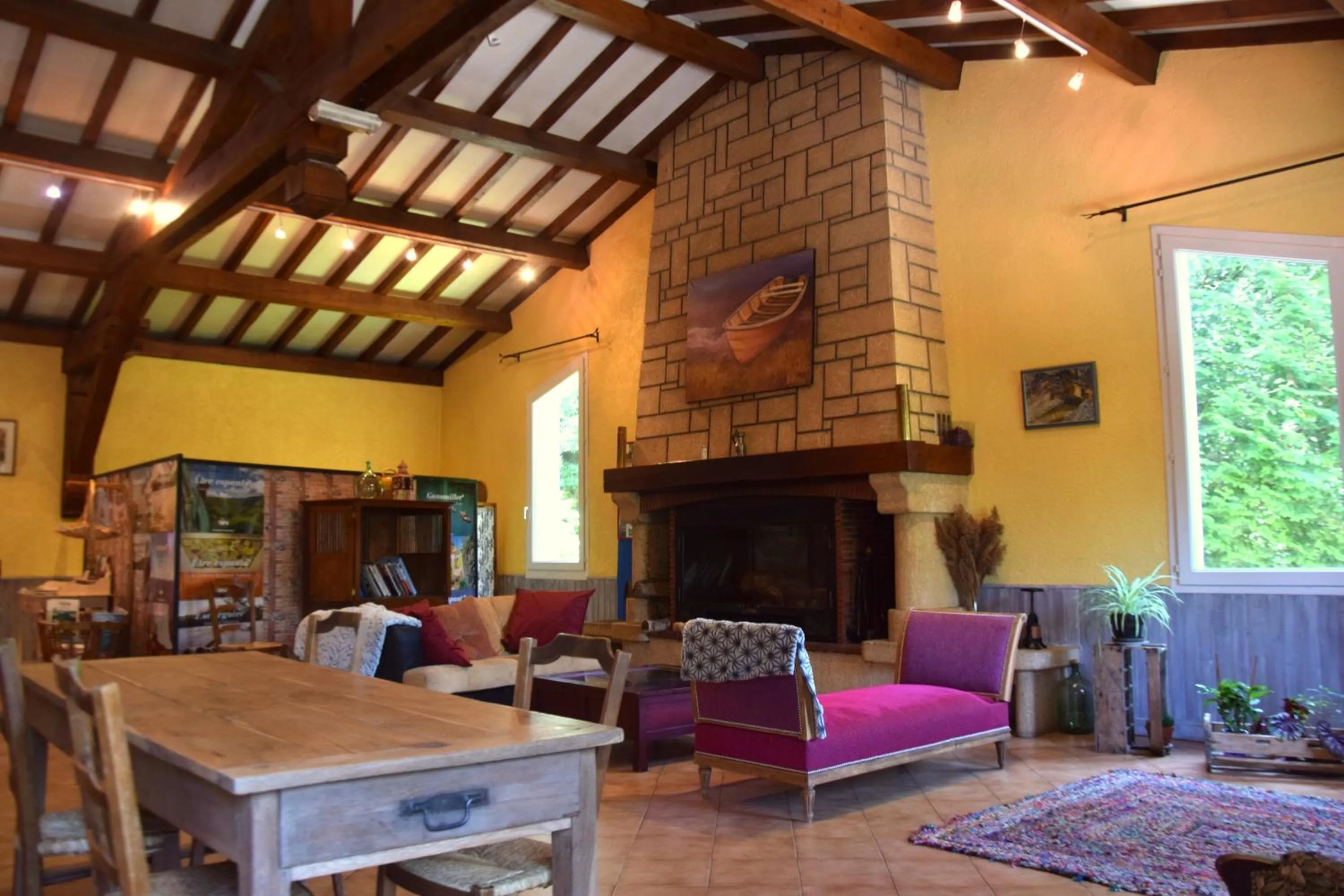 Library in Chambres d'Hôtes L'Orée des Bois
