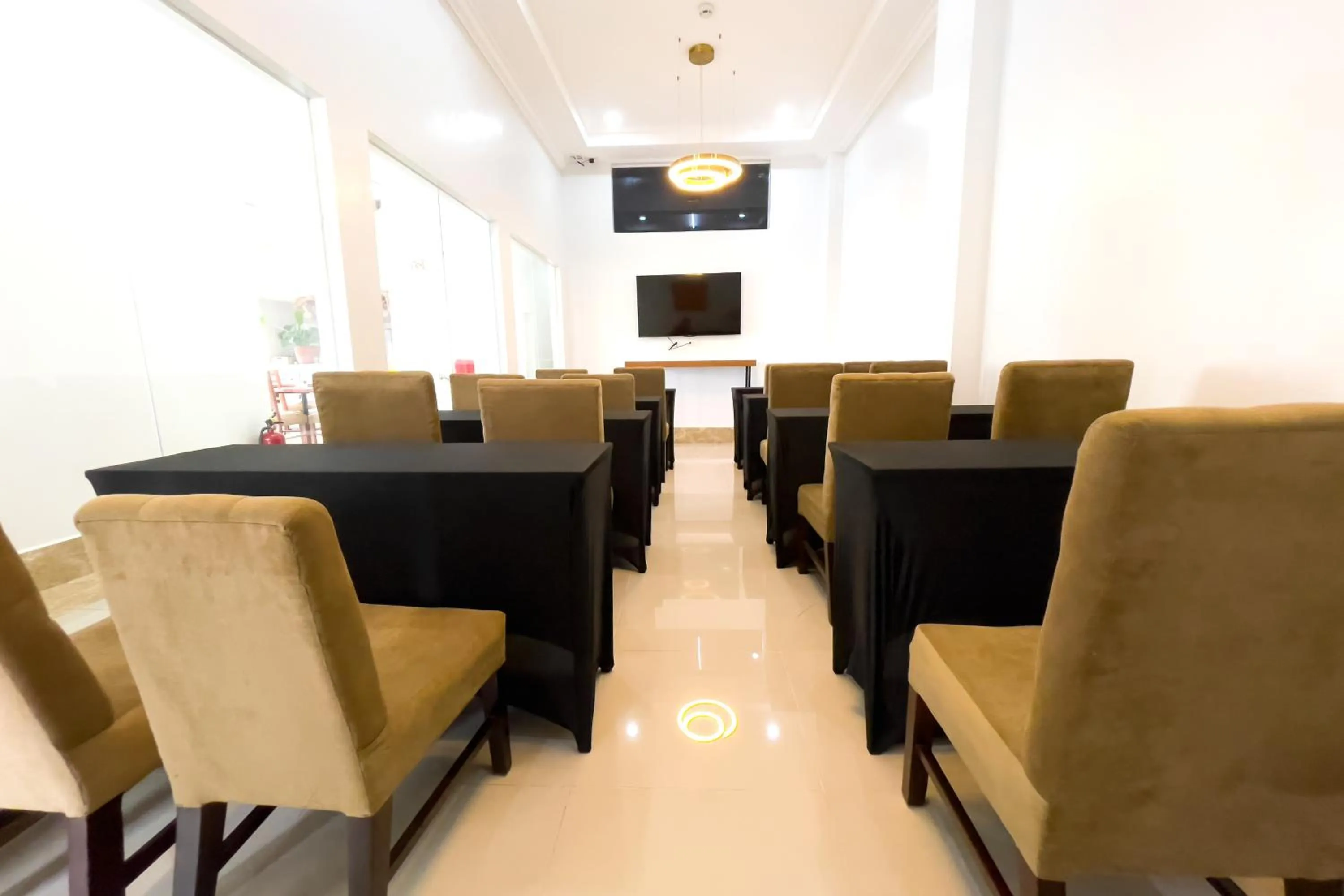 B Hotels Angeles City