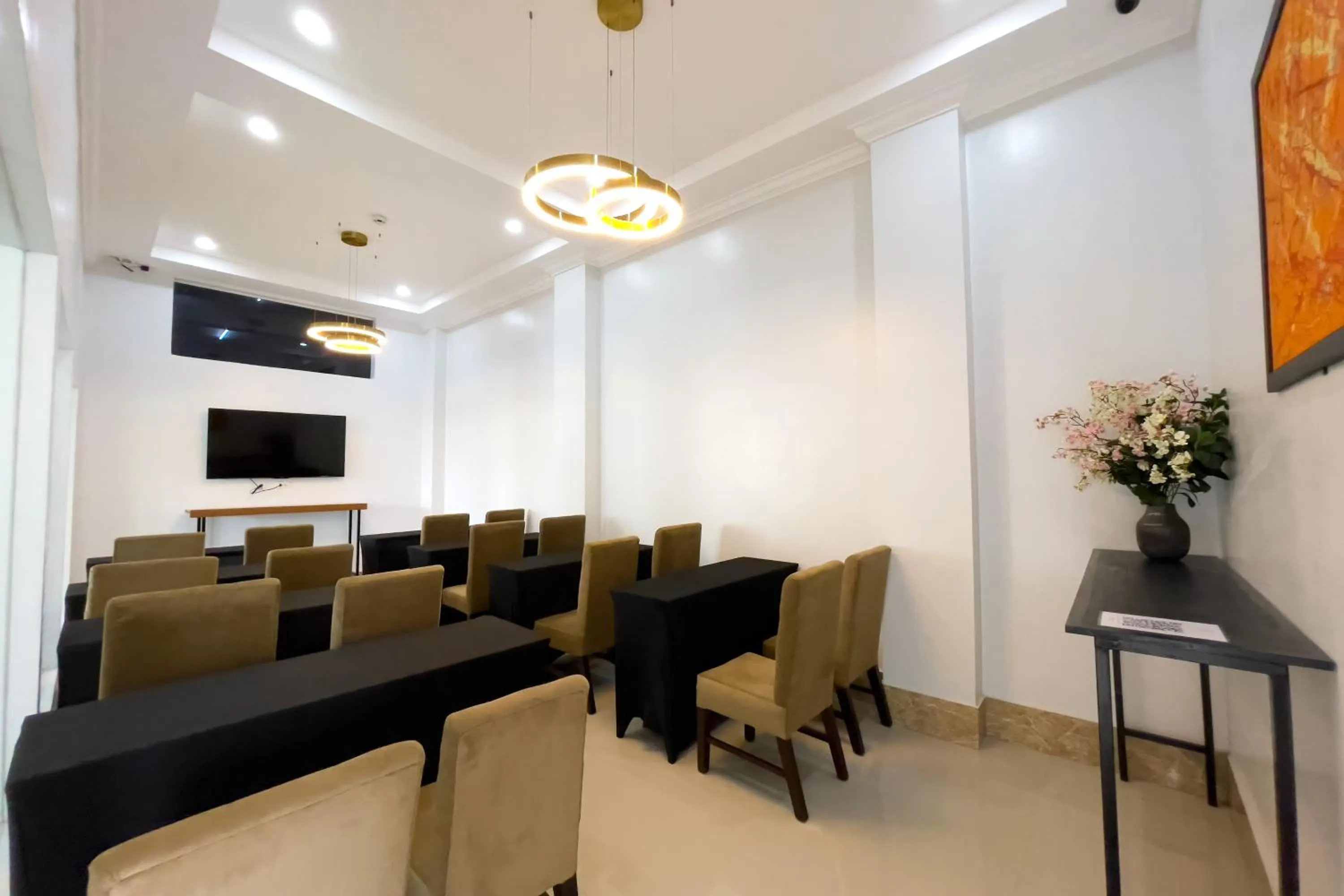 B Hotels Angeles City