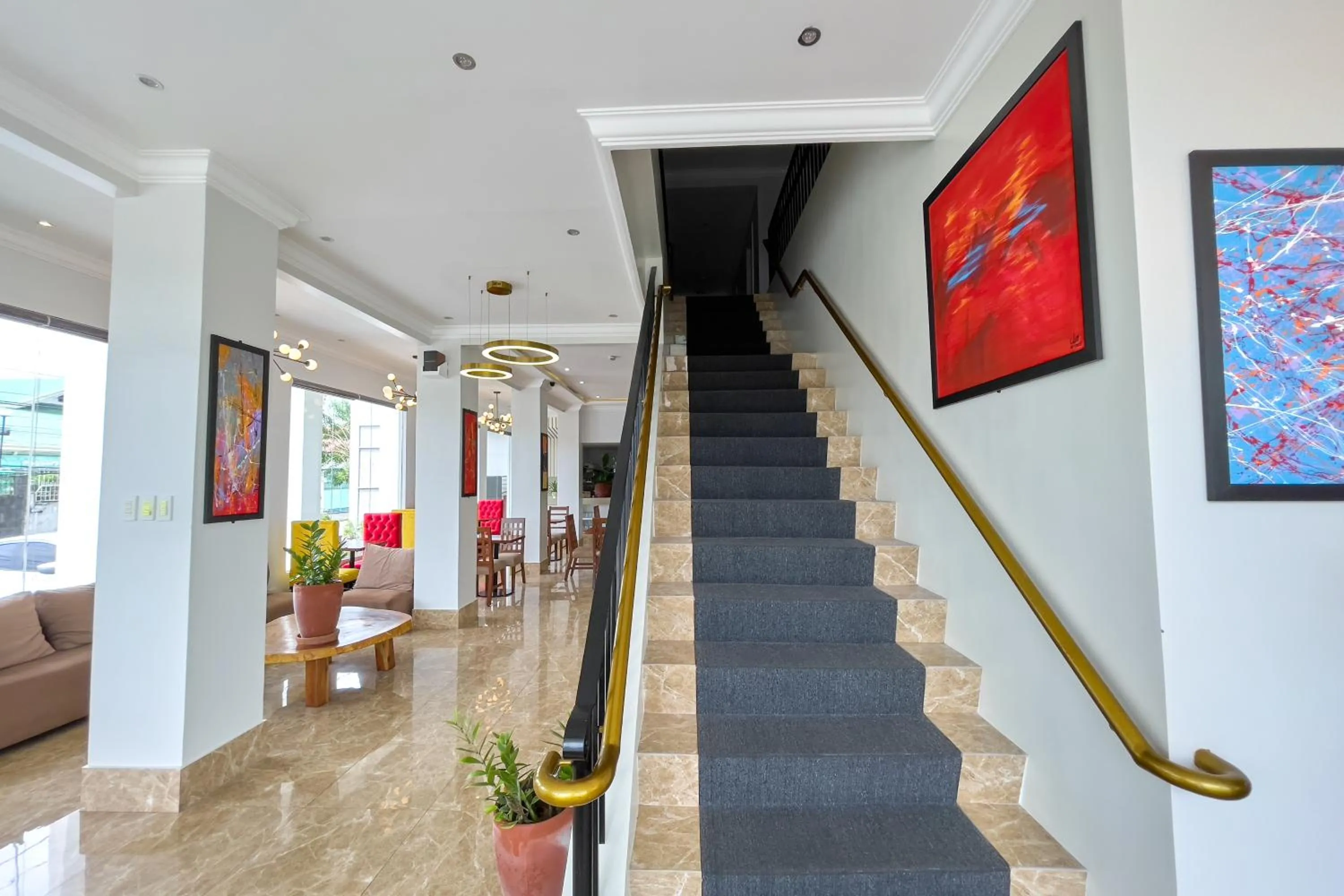 B Hotels Angeles City