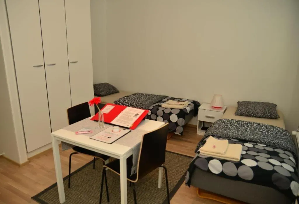 Property building, Bed in Oulu Hotelli Apartments