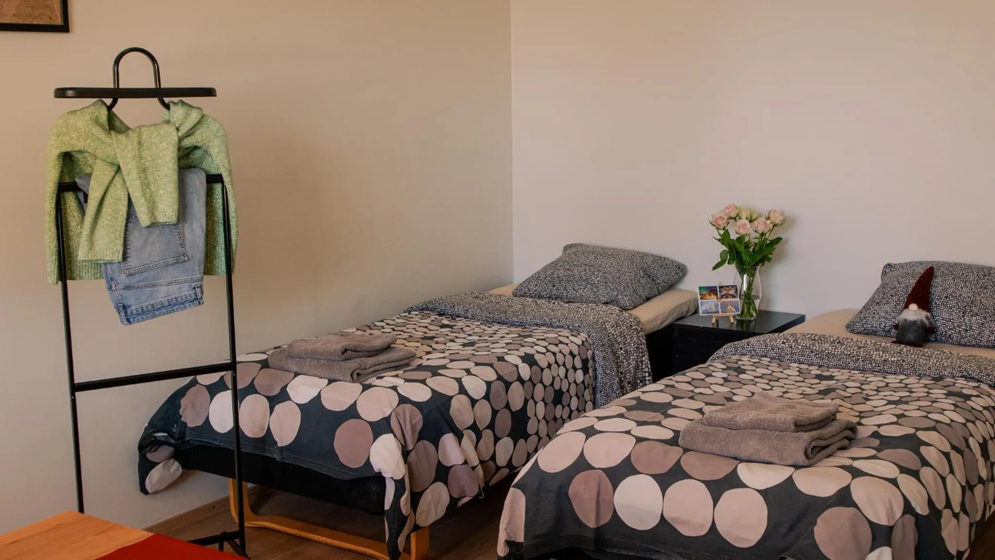 Living room, Bed in Oulu Hotelli Apartments