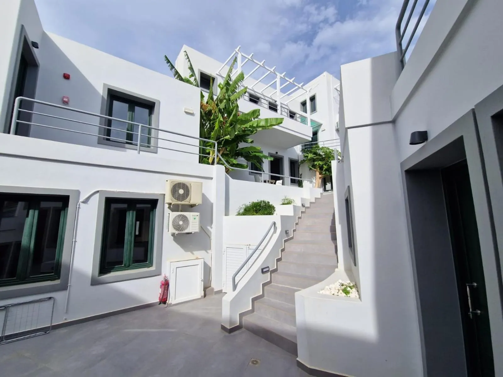 Rainbow Hotel Apartments