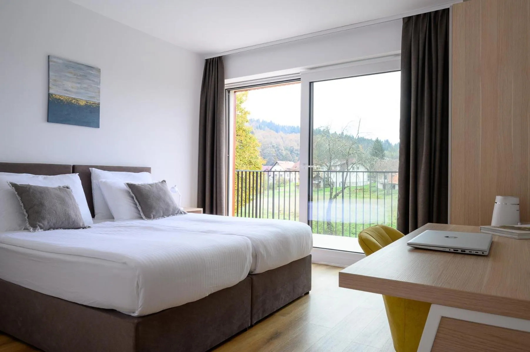 Comfort Double or Twin Room with Balcony in Hiša Janko