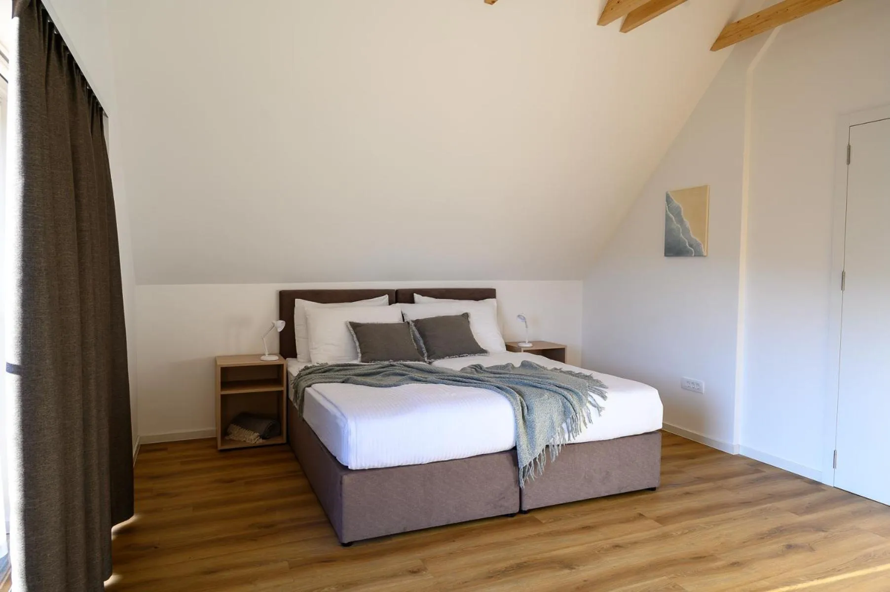 Three-Bedroom Suite with Balcony in Hiša Janko