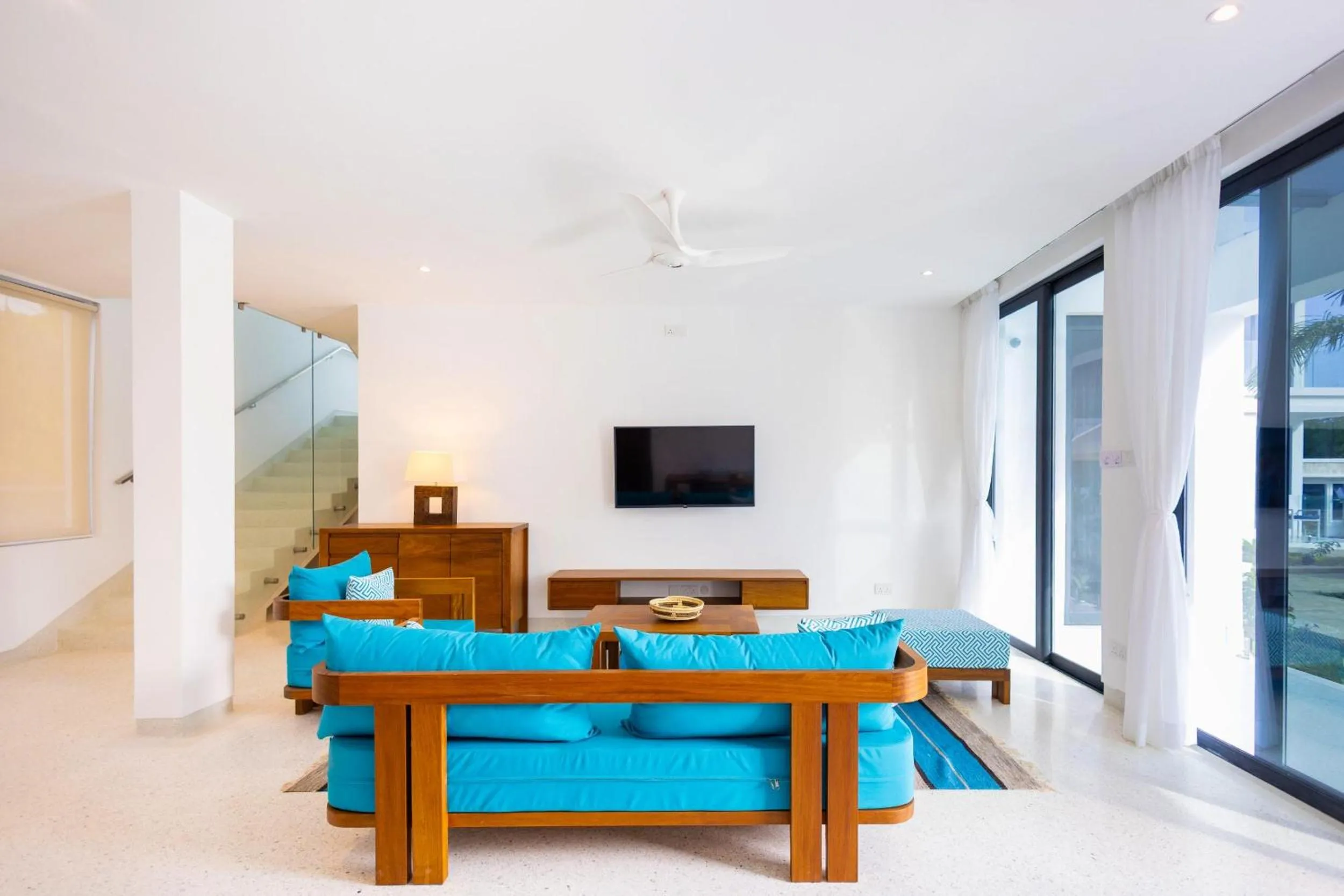 Communal lounge/ TV room in Amkia Villas Diani