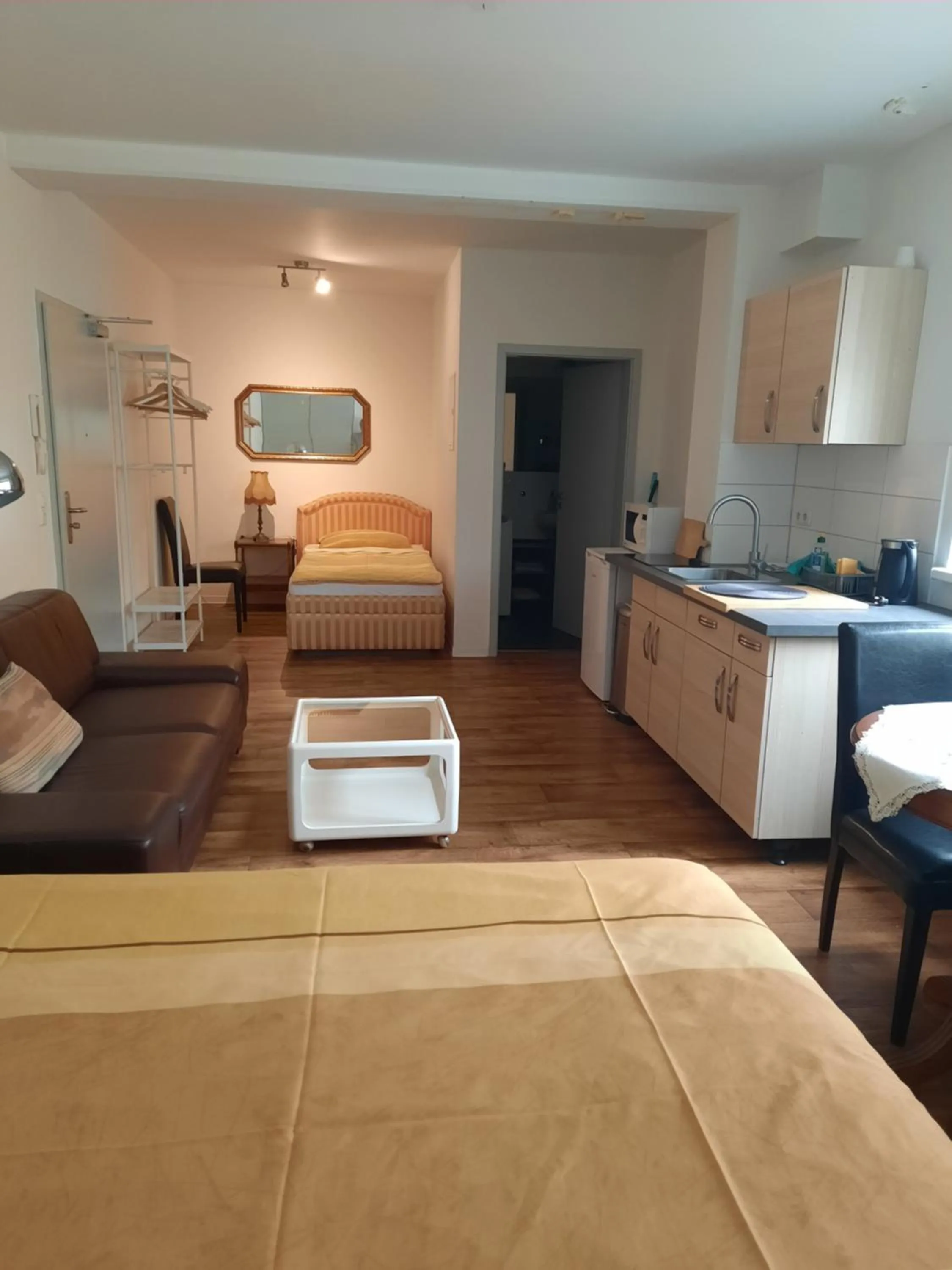 Photo of the whole room in City Apartments Magdeburg