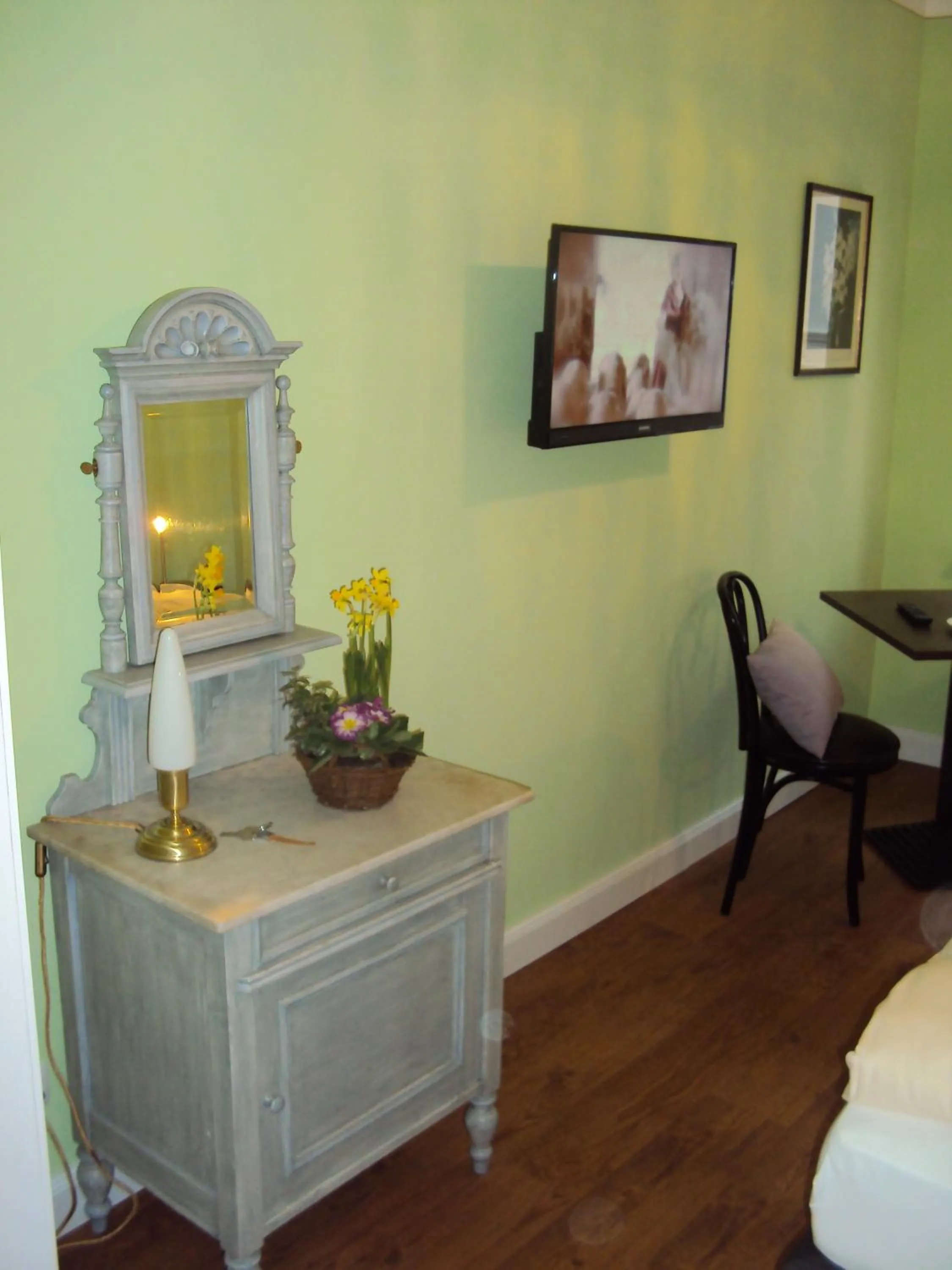 Decorative detail in Hugos Haus & Berthas Haus