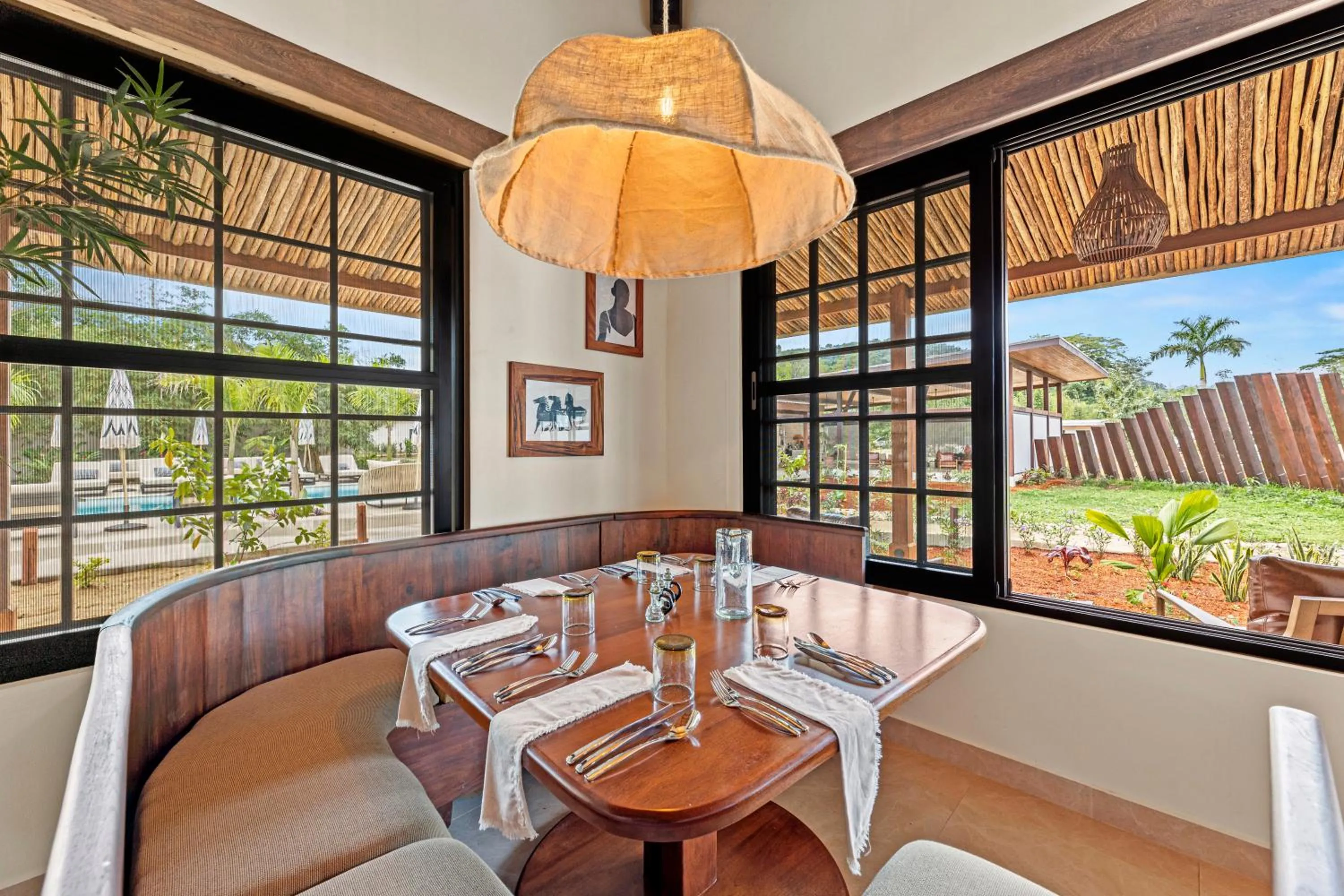 Restaurant/places to eat in The Banks Resort