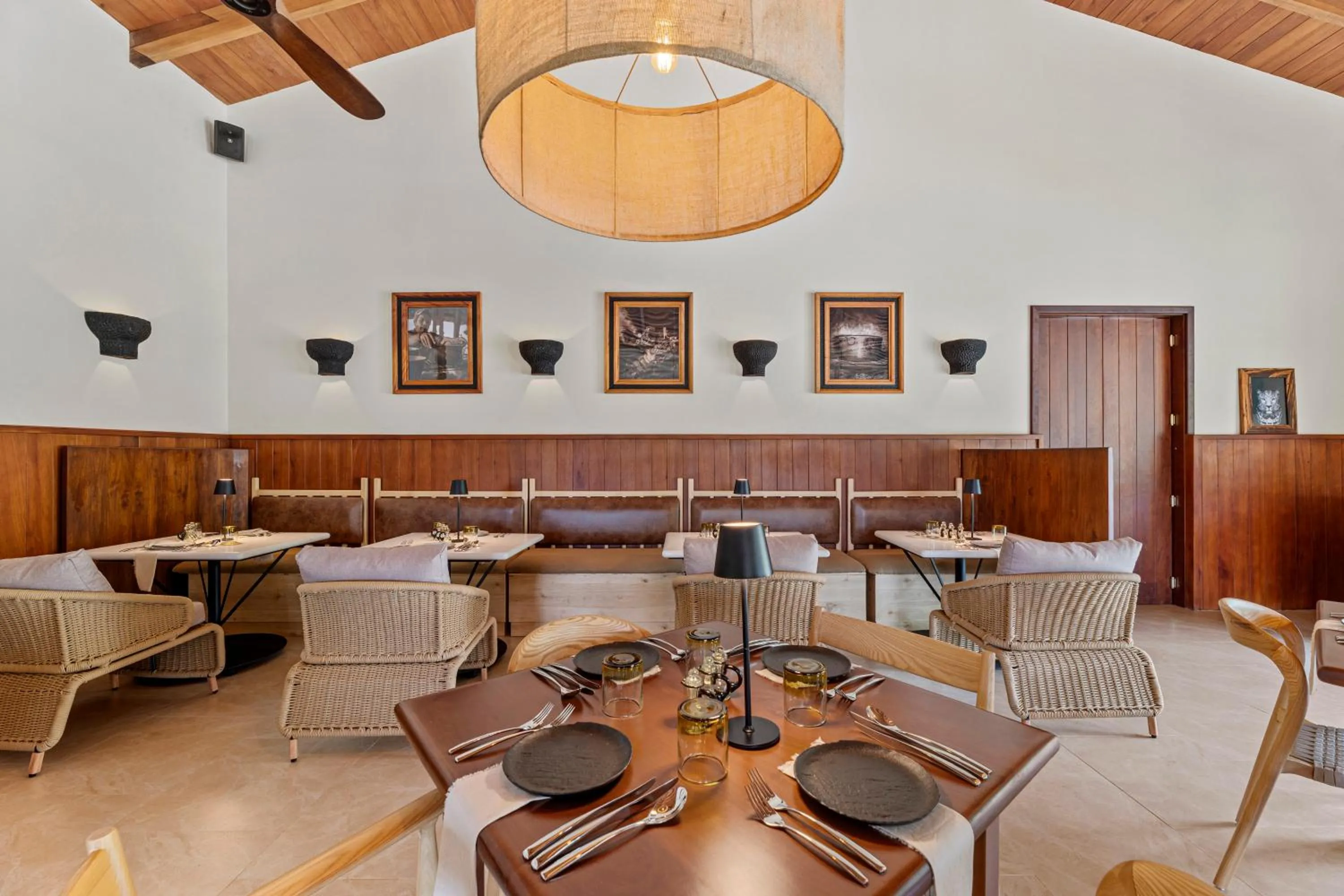 Restaurant/places to eat in The Banks Resort