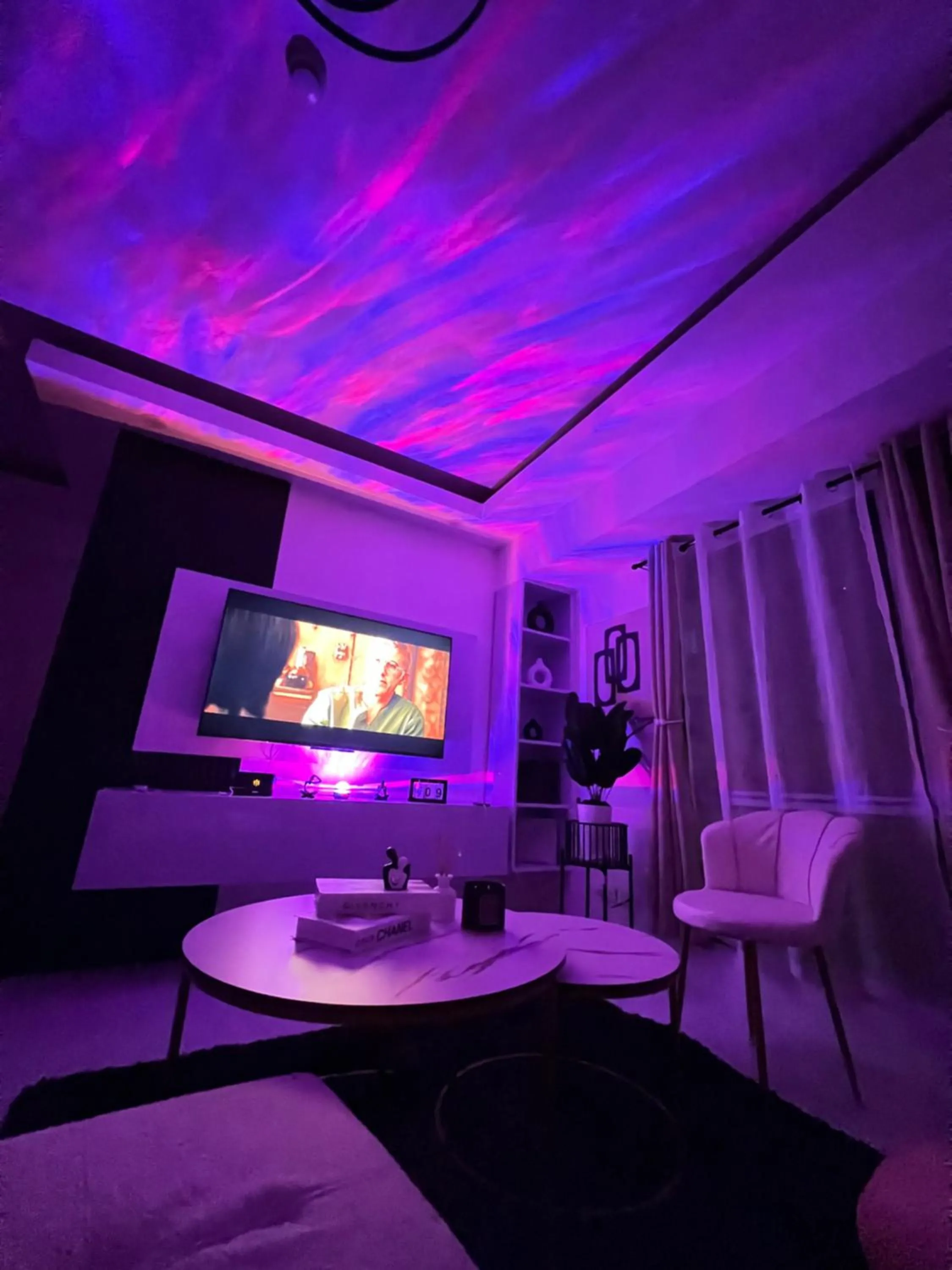LUCKY 7 Suites