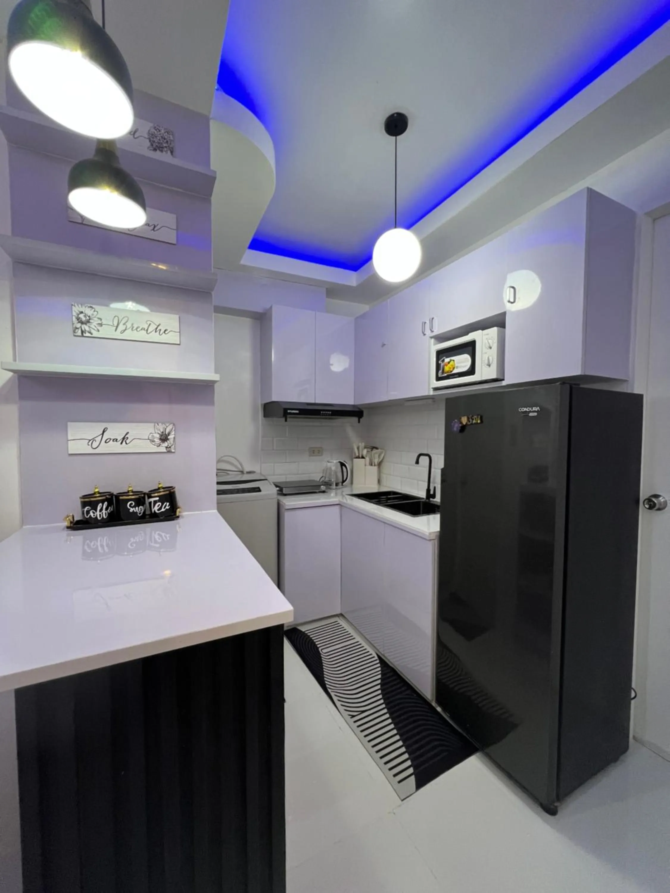 LUCKY 7 Suites