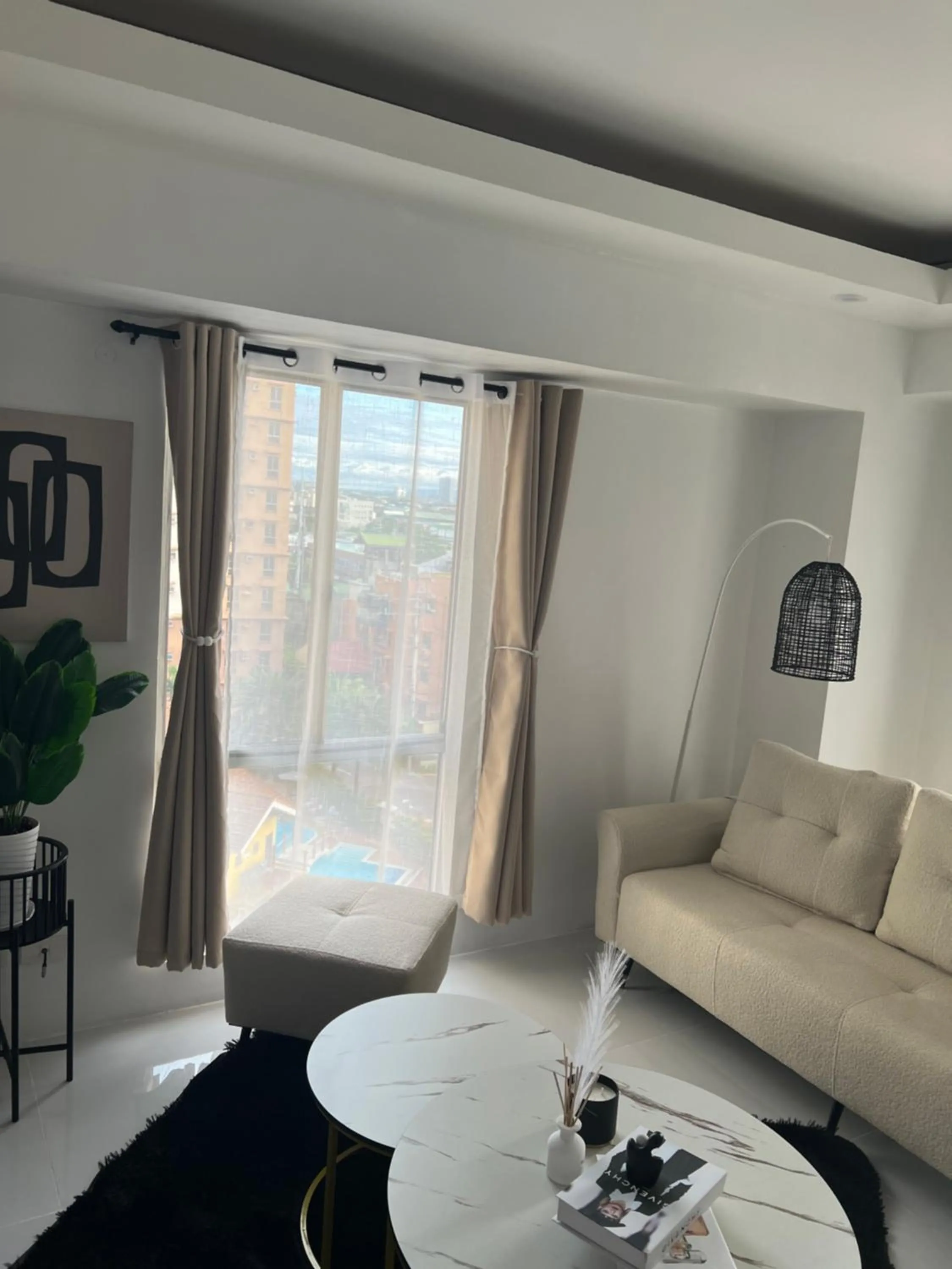 LUCKY 7 Suites