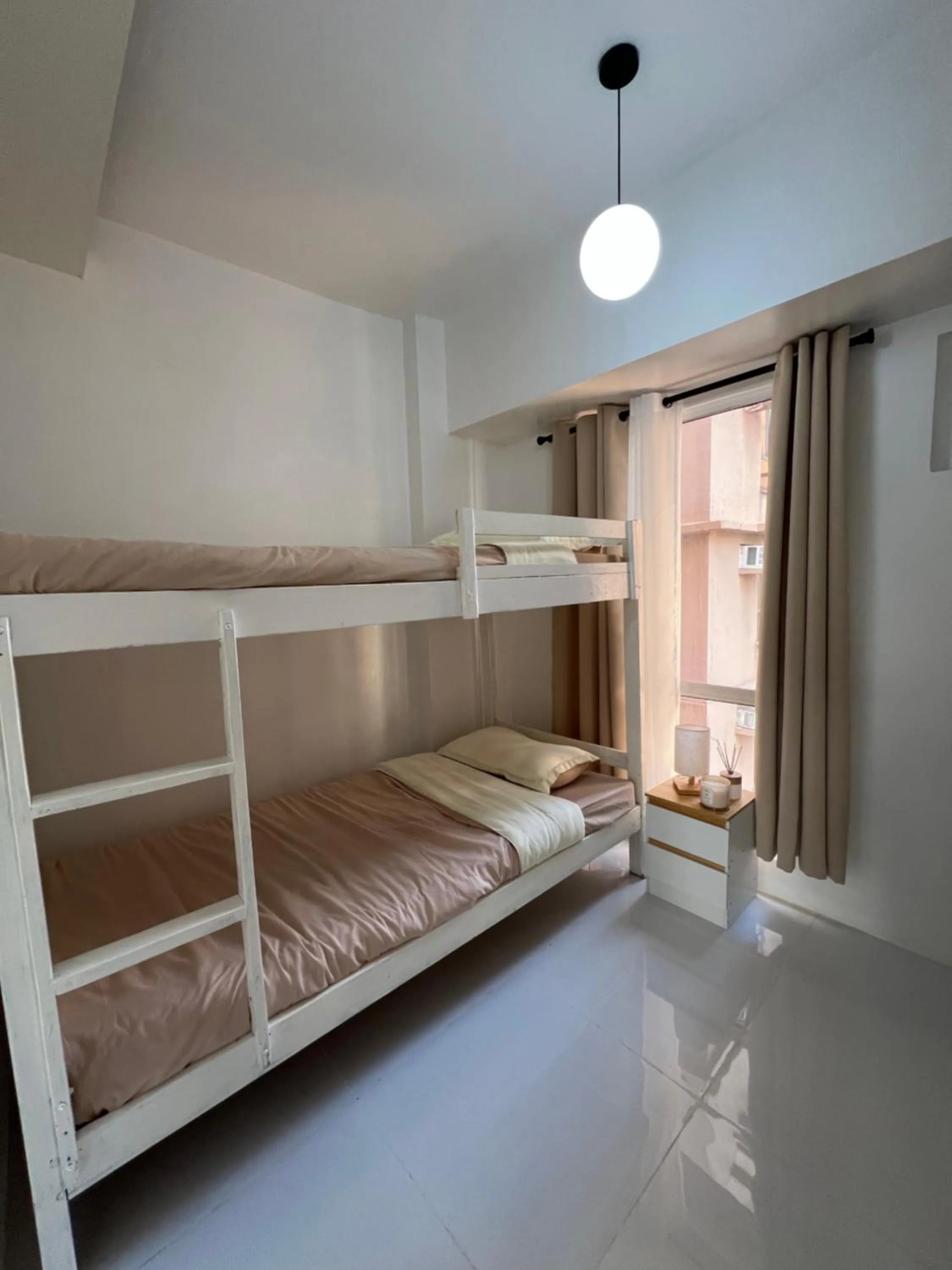 Bed in LUCKY 7 Suites