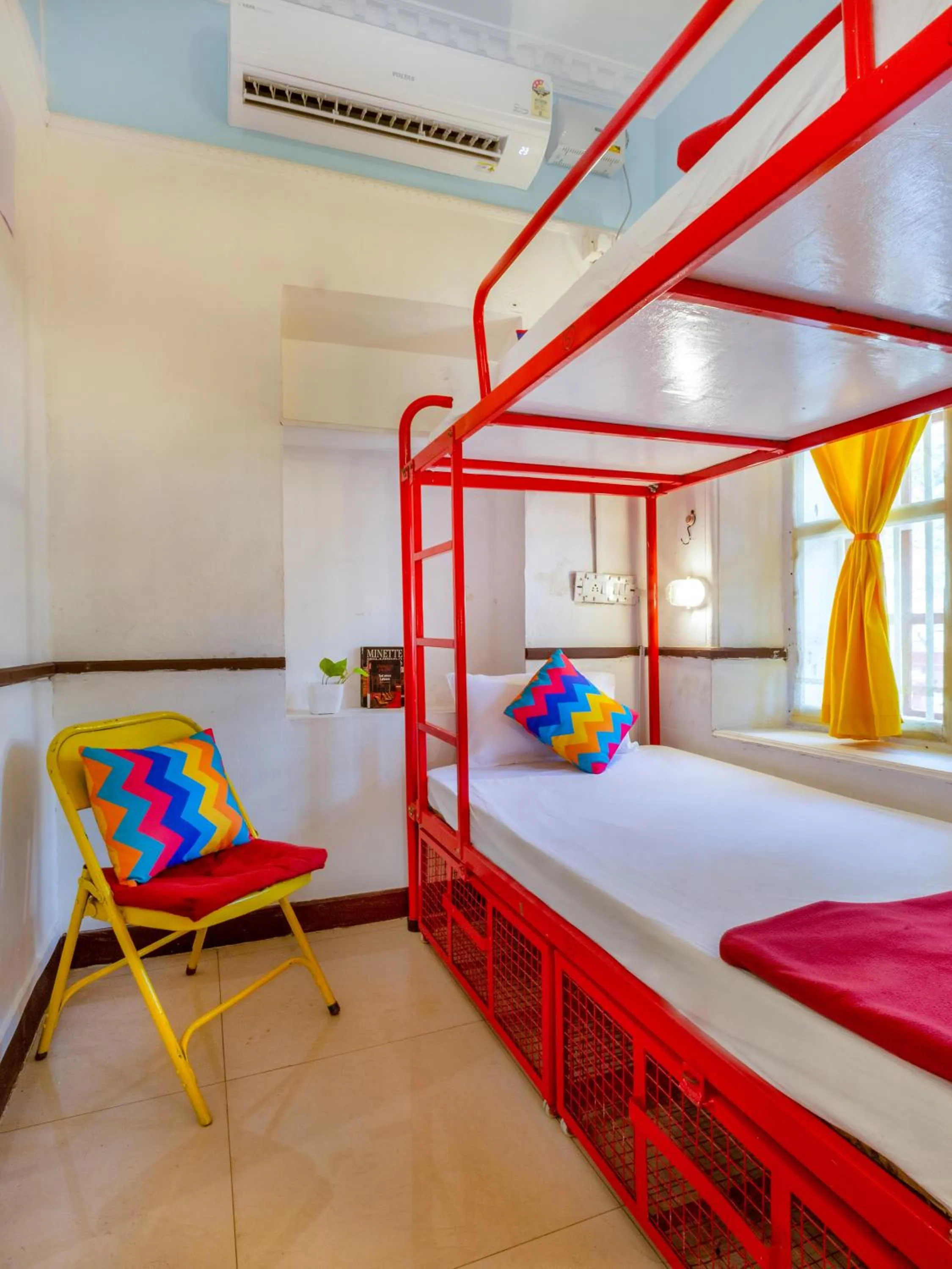 bunk bed in goSTOPS Lite Kochi