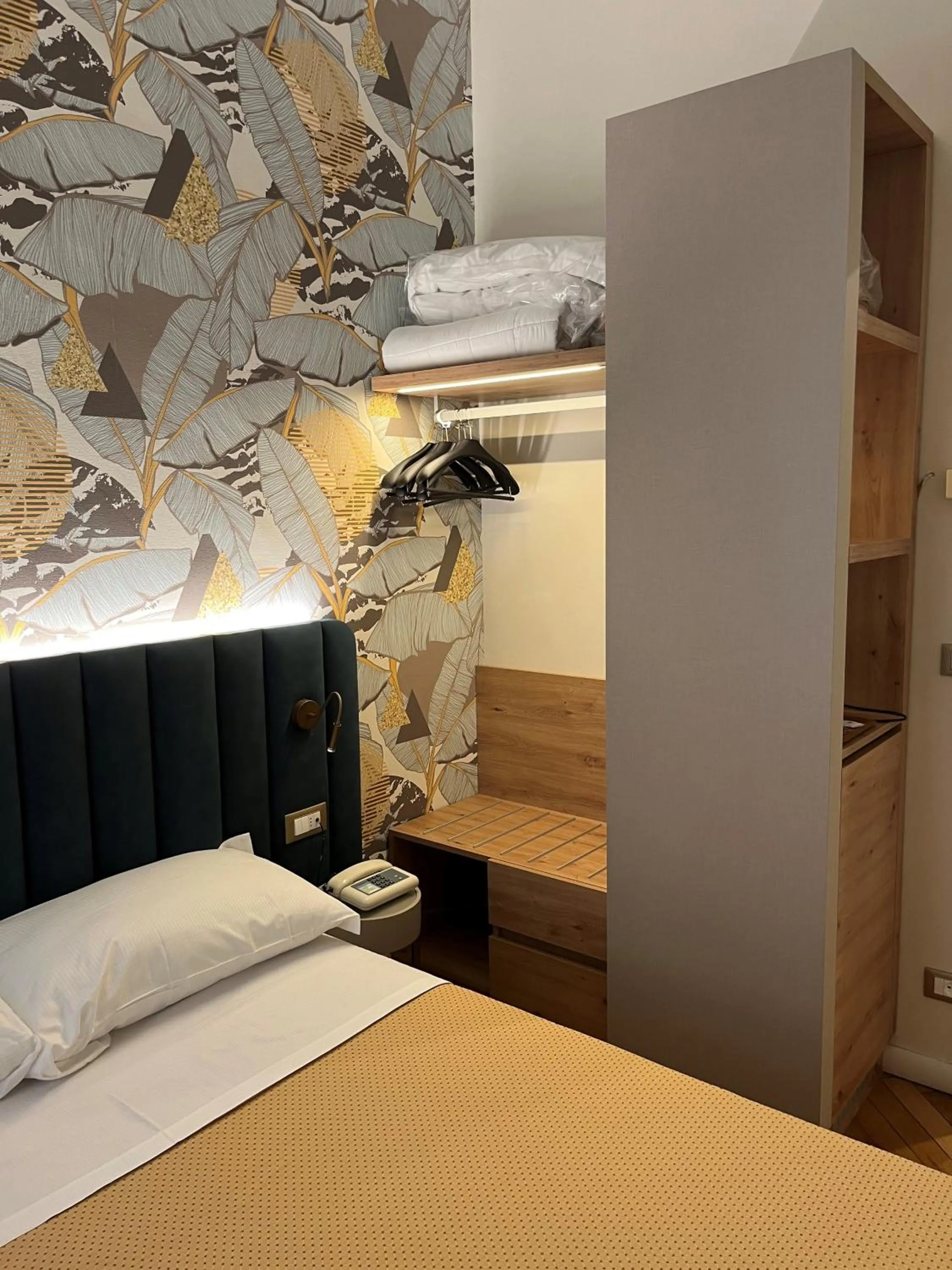 Bed in Lolli Palace Hotel