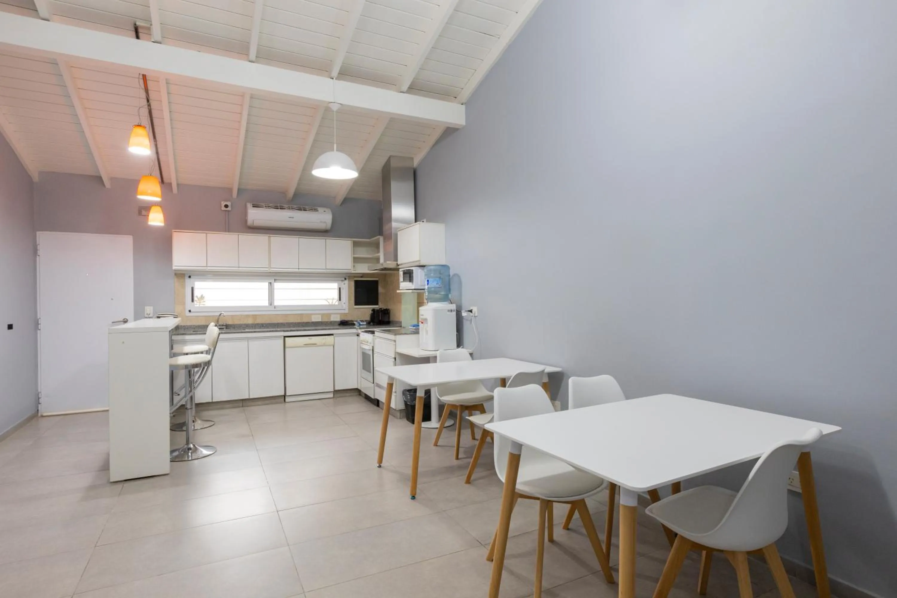 Kitchen or kitchenette in Gugasuites