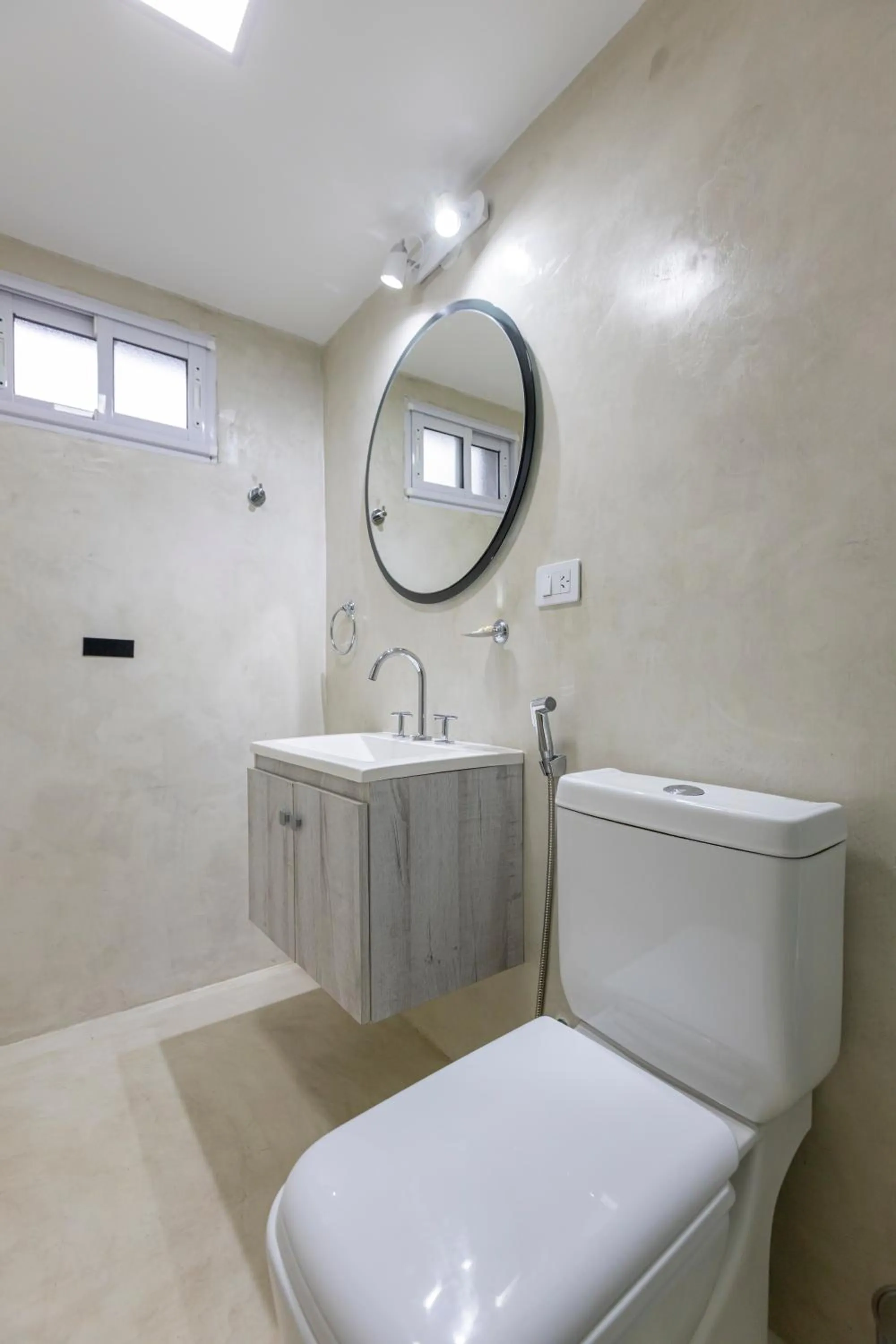 Bathroom in Gugasuites